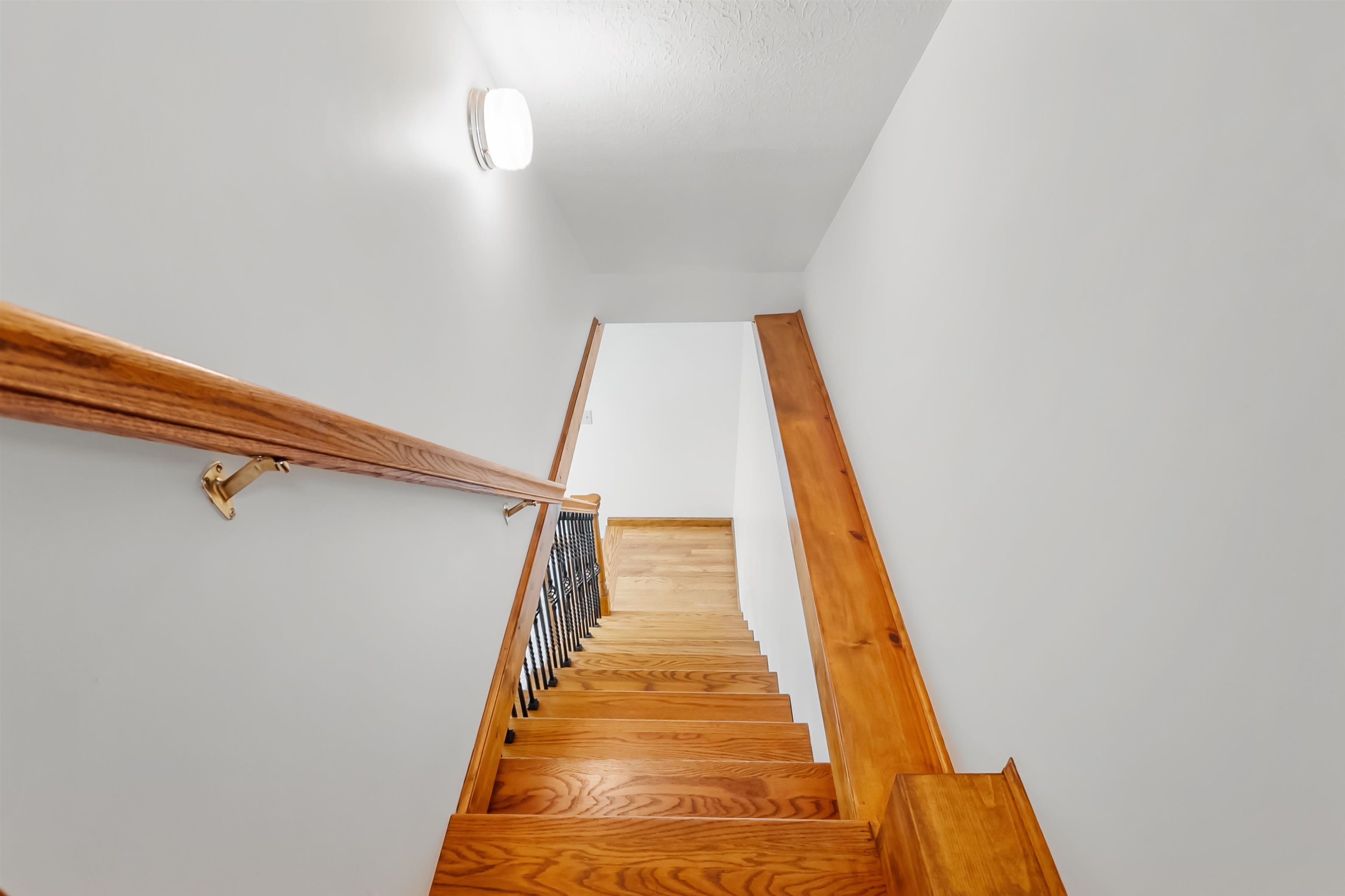 2616 KY 1389, Hawesville, Kentucky 42348, 3 Bedrooms Bedrooms, ,4 BathroomsBathrooms,Single Family Residence,For Sale,KY 1389,92401