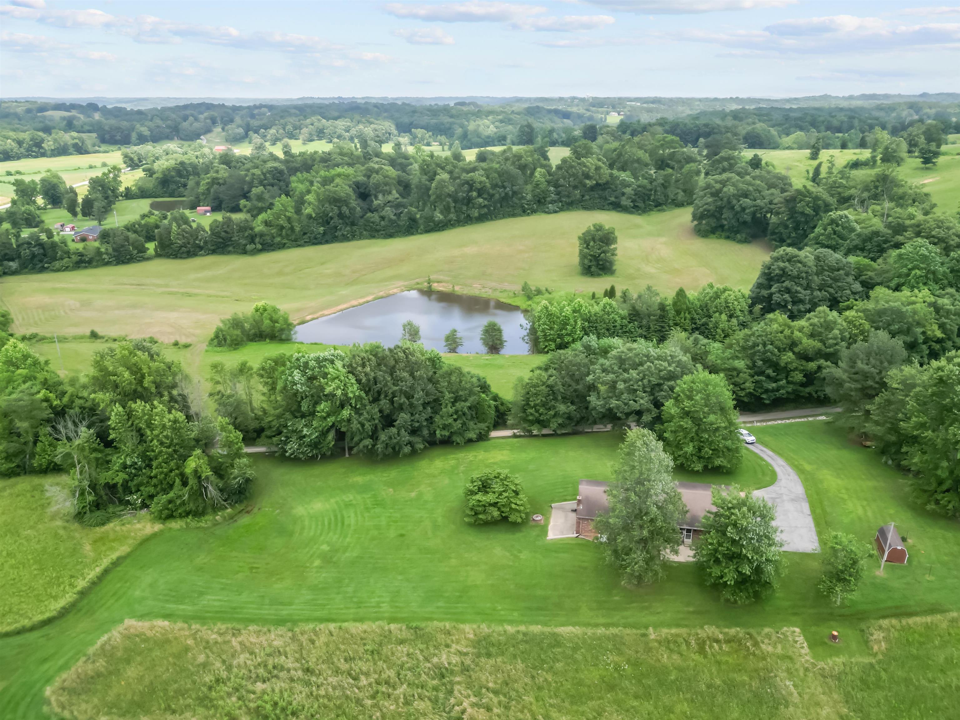 2616 KY 1389, Hawesville, Kentucky 42348, 3 Bedrooms Bedrooms, ,4 BathroomsBathrooms,Single Family Residence,For Sale,KY 1389,92401