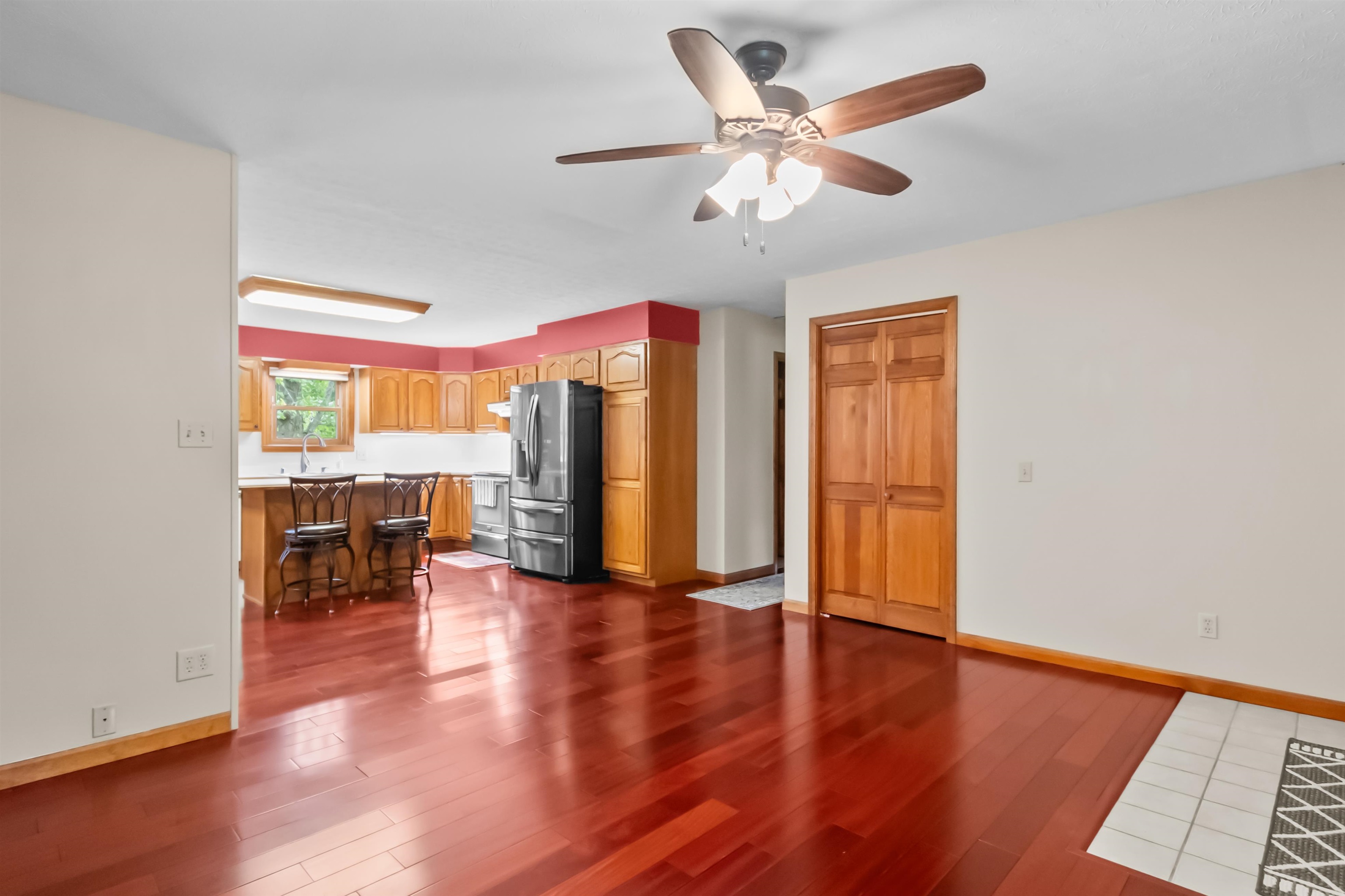 2616 KY 1389, Hawesville, Kentucky 42348, 3 Bedrooms Bedrooms, ,4 BathroomsBathrooms,Single Family Residence,For Sale,KY 1389,92401