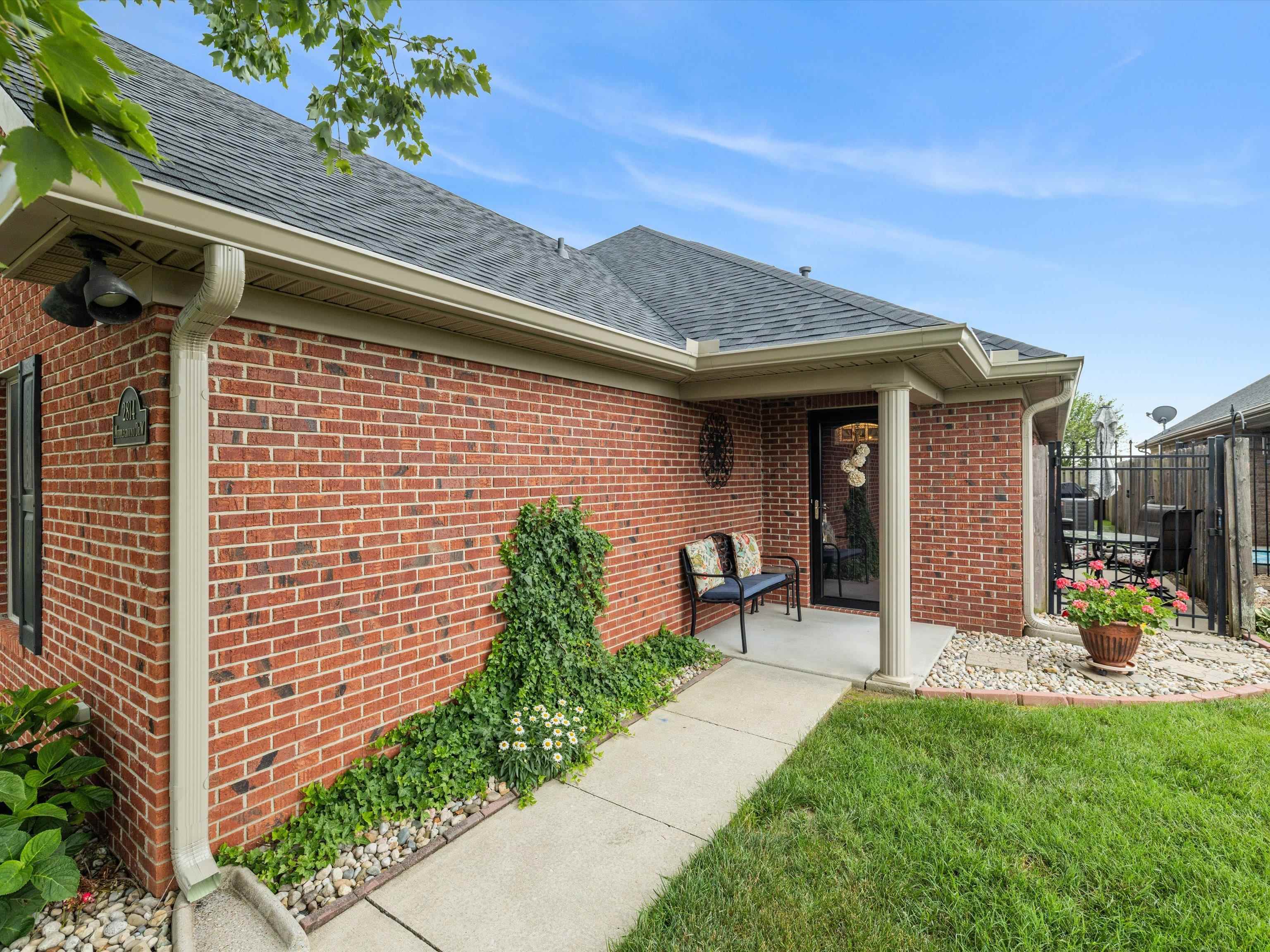 2814 Middleground Drive, Owensboro, Kentucky 42301, 3 Bedrooms Bedrooms, ,2 BathroomsBathrooms,Townhouse,For Sale,Middleground Drive,92461