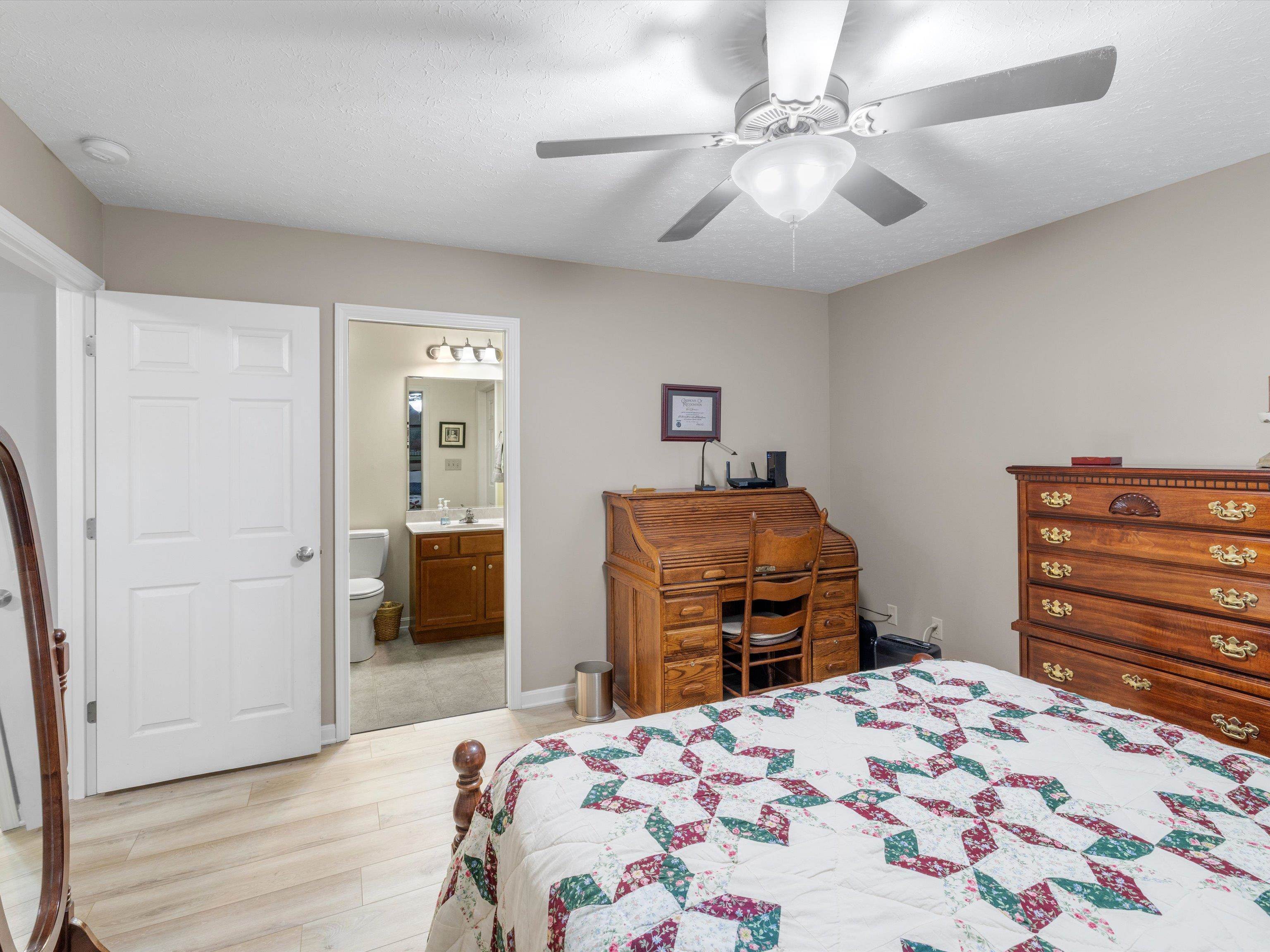 2814 Middleground Drive, Owensboro, Kentucky 42301, 3 Bedrooms Bedrooms, ,2 BathroomsBathrooms,Townhouse,For Sale,Middleground Drive,92461