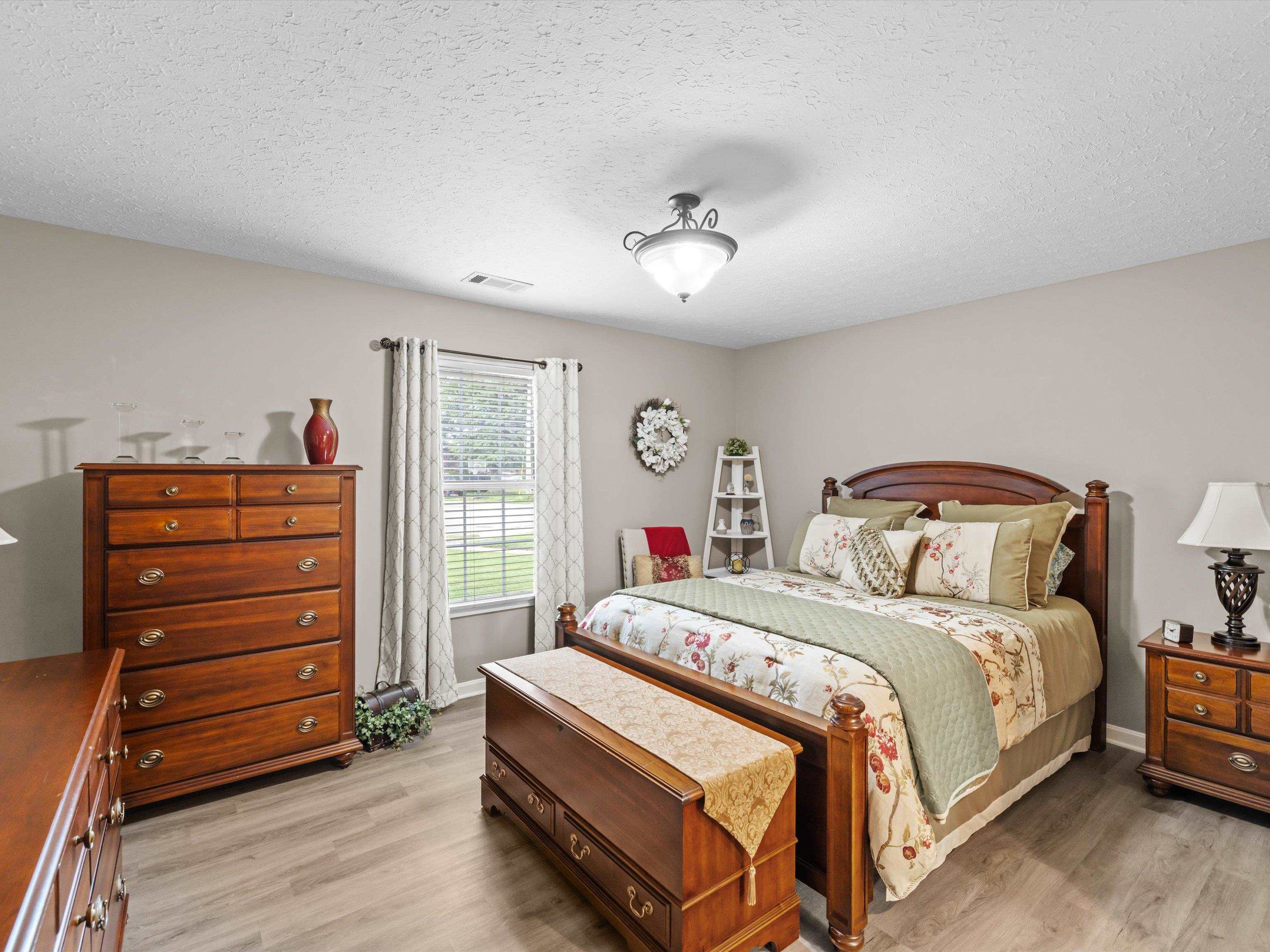 2814 Middleground Drive, Owensboro, Kentucky 42301, 3 Bedrooms Bedrooms, ,2 BathroomsBathrooms,Townhouse,For Sale,Middleground Drive,92461