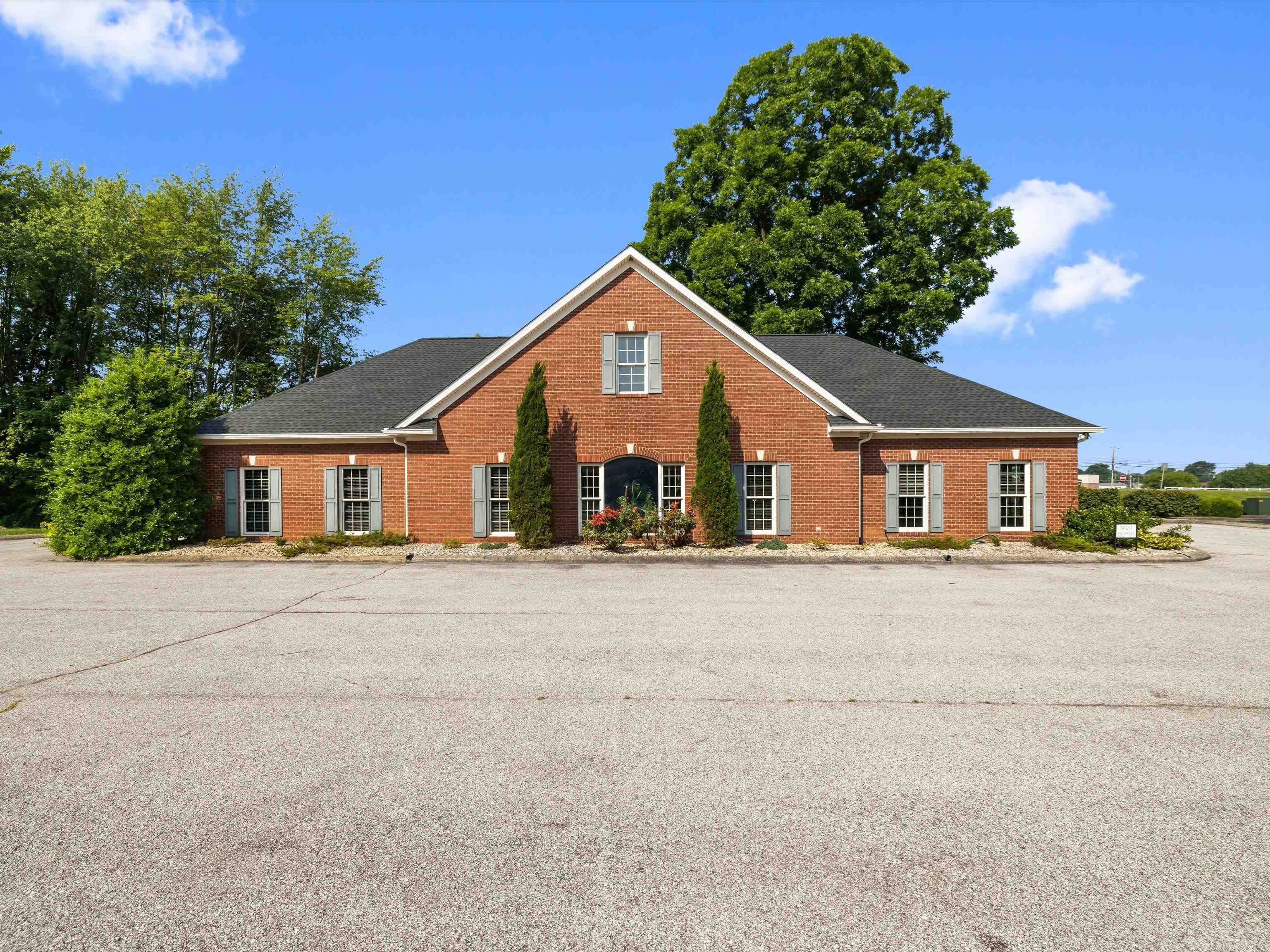 2856 Farrell Crescent, Owensboro, Kentucky 42301, ,Office,For Sale,Farrell Crescent,92471