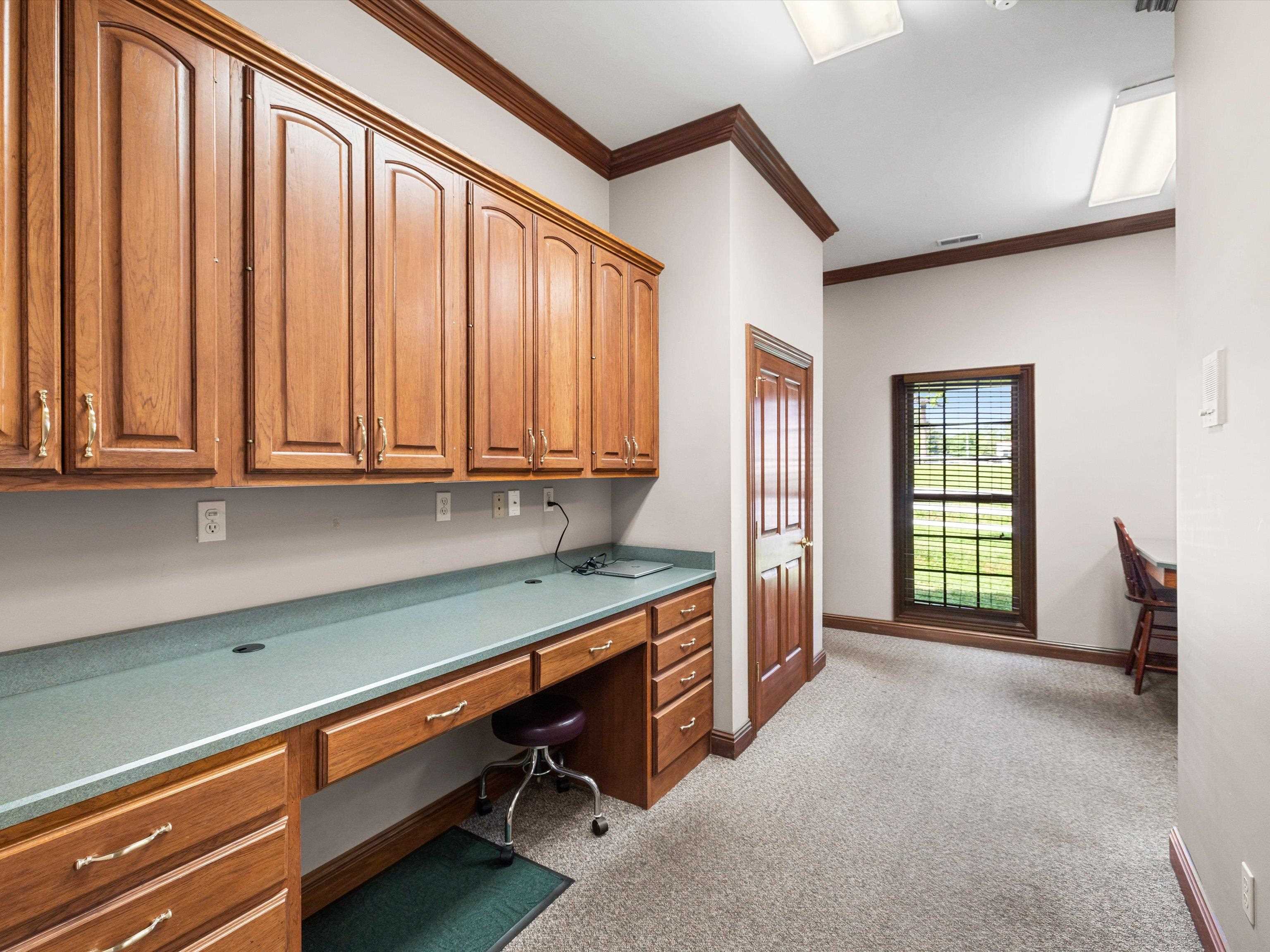 2856 Farrell Crescent, Owensboro, Kentucky 42301, ,Office,For Sale,Farrell Crescent,92471