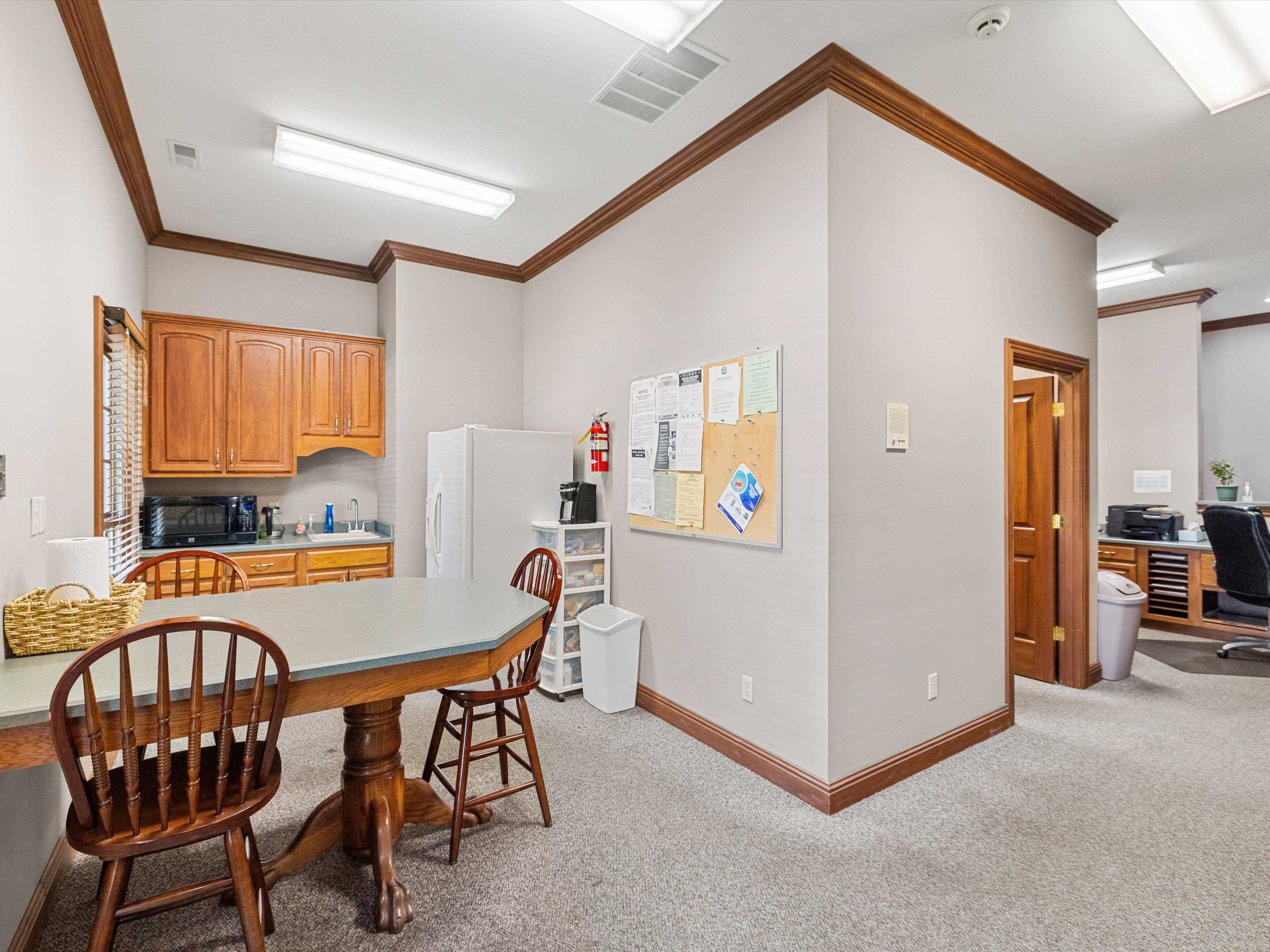 2856 Farrell Crescent, Owensboro, Kentucky 42301, ,Office,For Sale,Farrell Crescent,92471