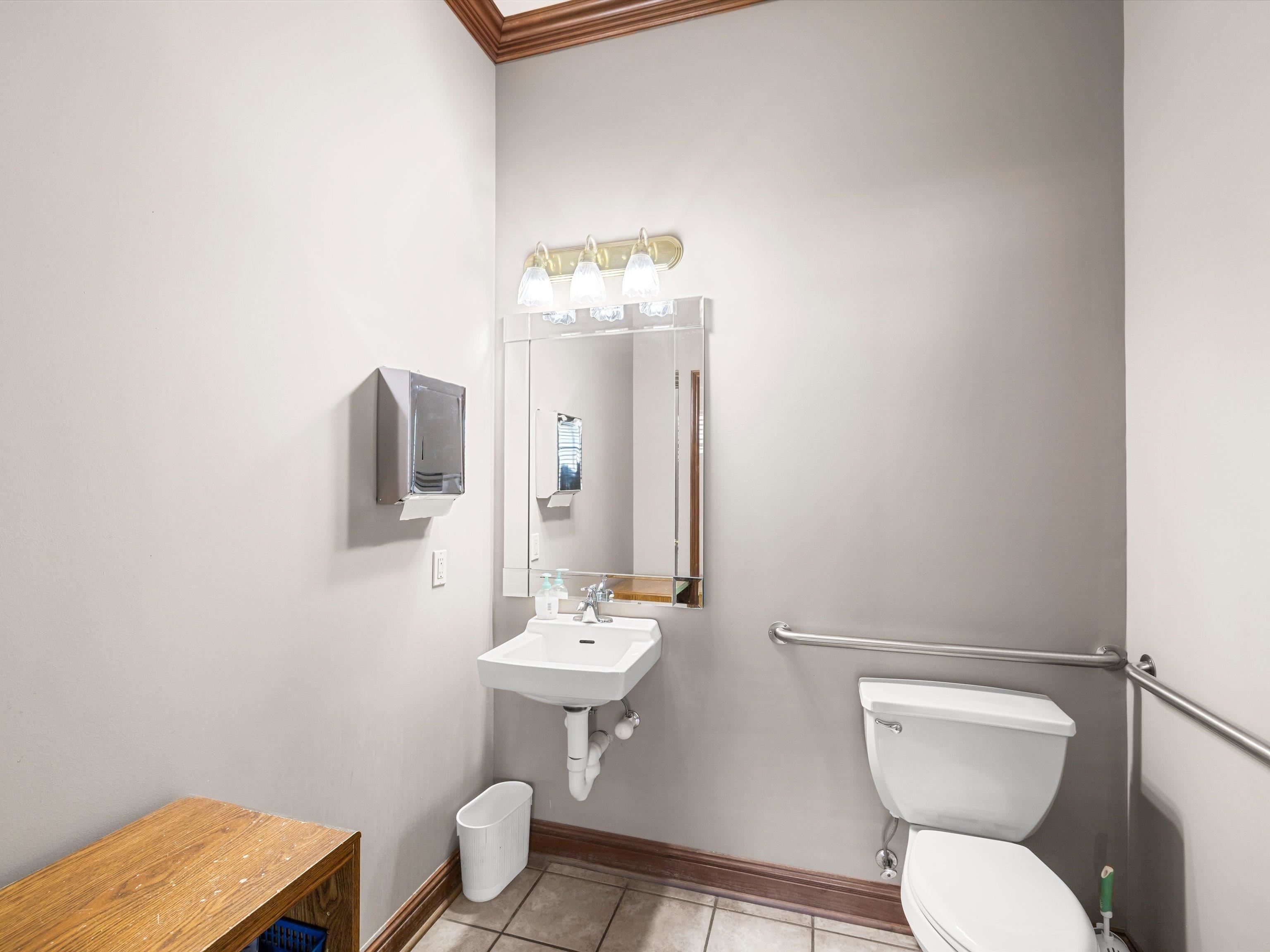 2856 Farrell Crescent, Owensboro, Kentucky 42301, ,Office,For Sale,Farrell Crescent,92471