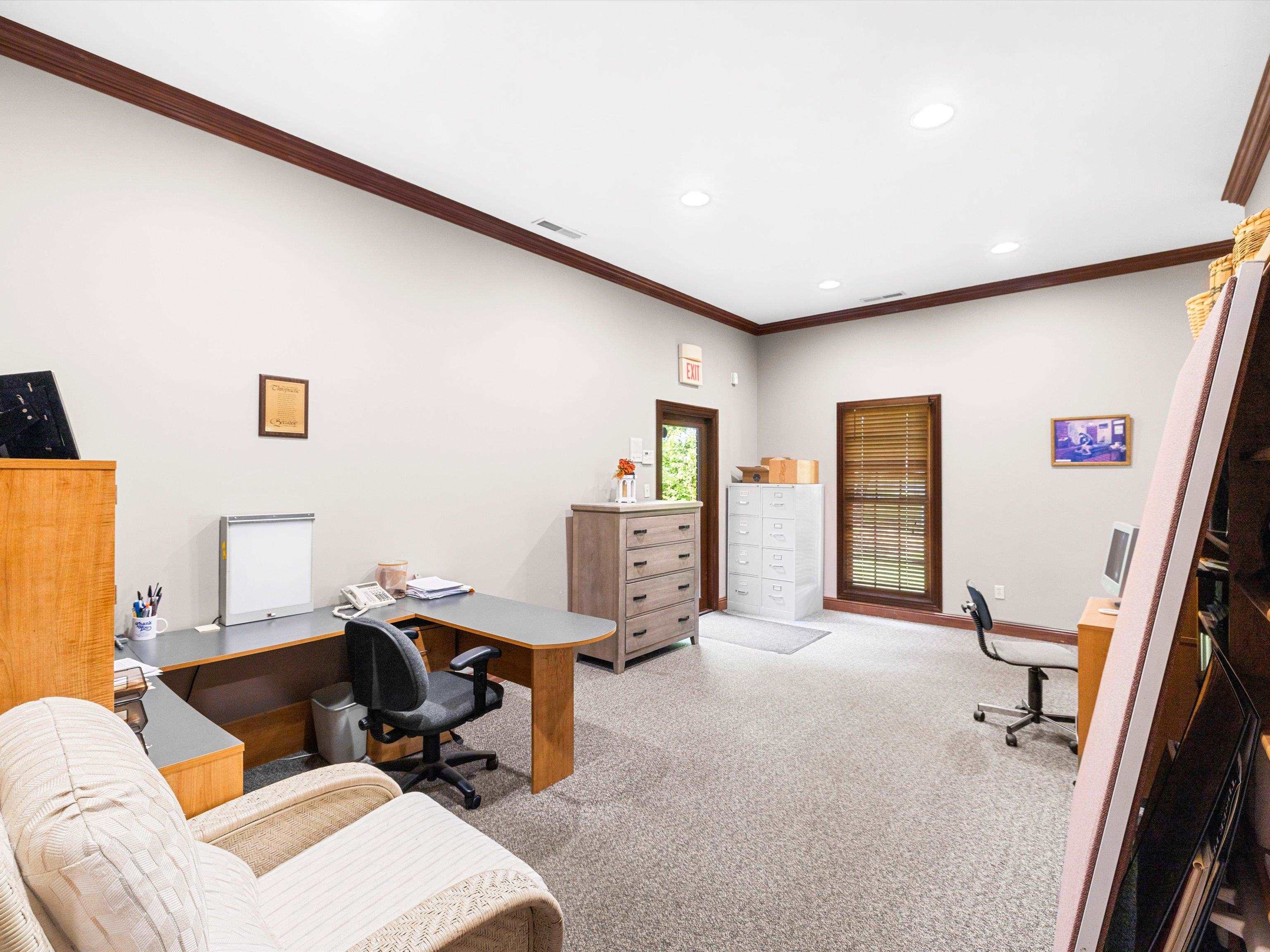 2856 Farrell Crescent, Owensboro, Kentucky 42301, ,Office,For Sale,Farrell Crescent,92471