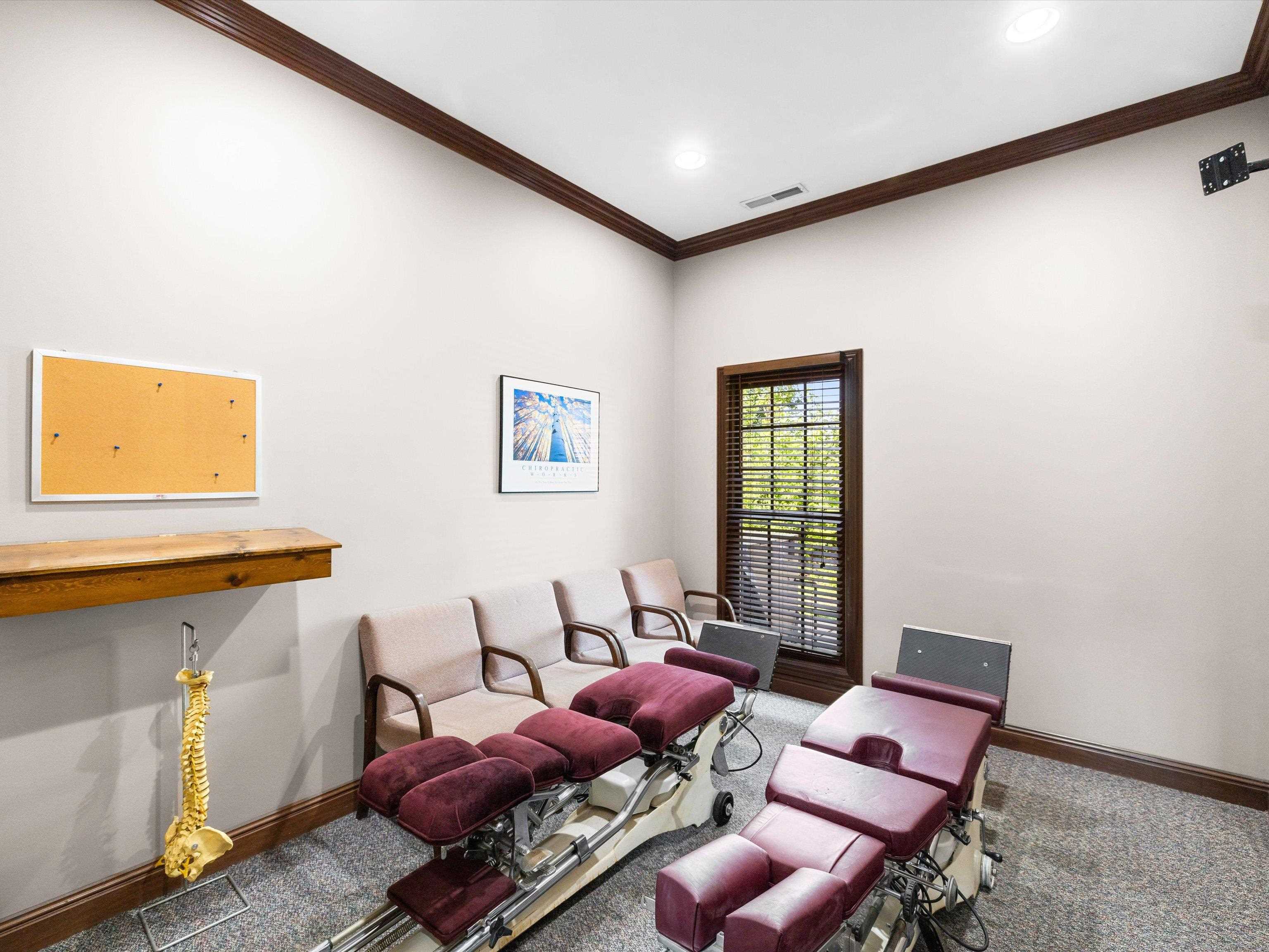 2856 Farrell Crescent, Owensboro, Kentucky 42301, ,Office,For Sale,Farrell Crescent,92471