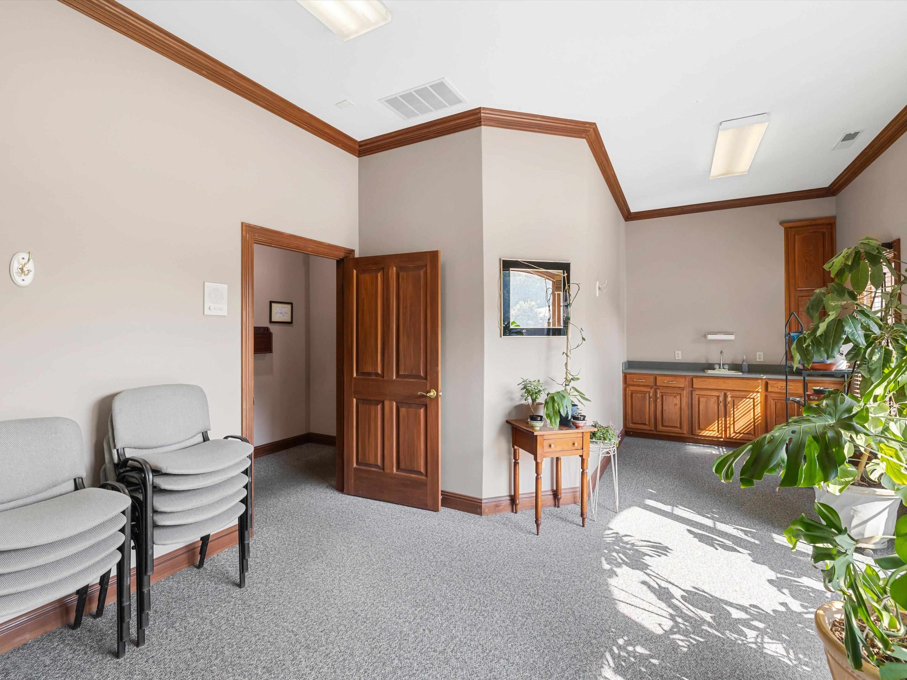 2856 Farrell Crescent, Owensboro, Kentucky 42301, ,Office,For Sale,Farrell Crescent,92471