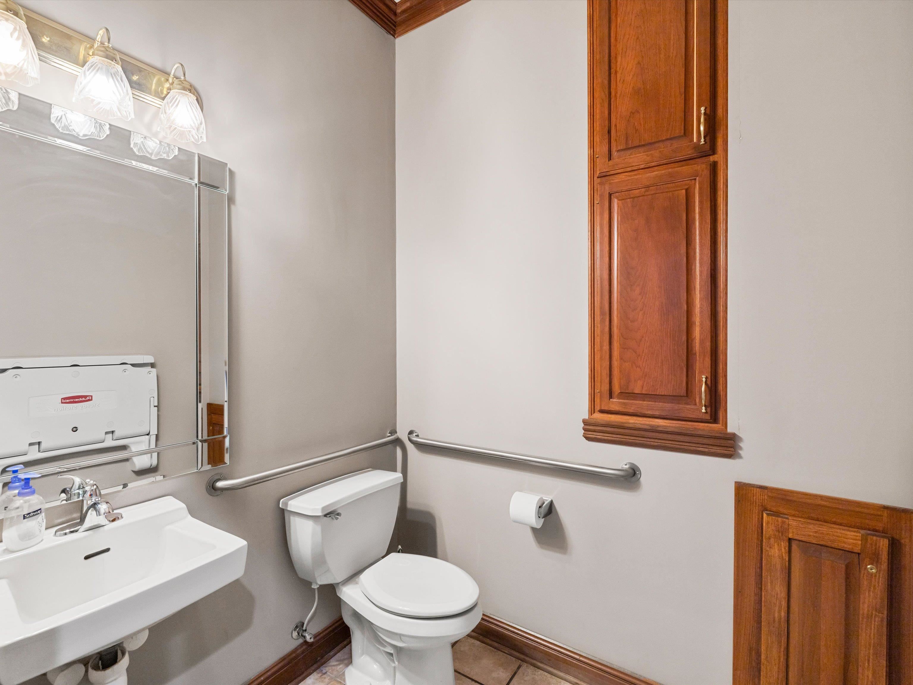 2856 Farrell Crescent, Owensboro, Kentucky 42301, ,Office,For Sale,Farrell Crescent,92471