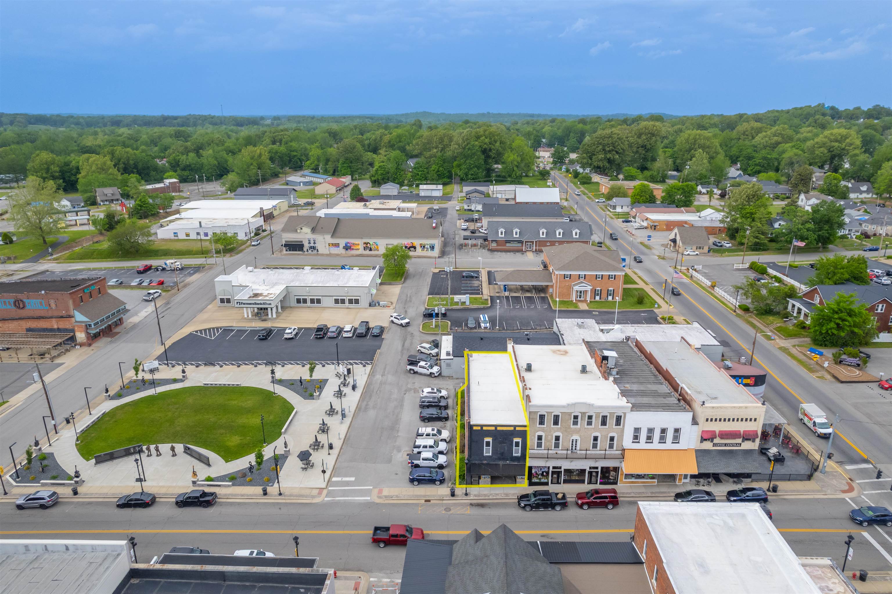 121 Broad St, Central City, Kentucky 42330, ,Business,For Sale,Broad St,92617