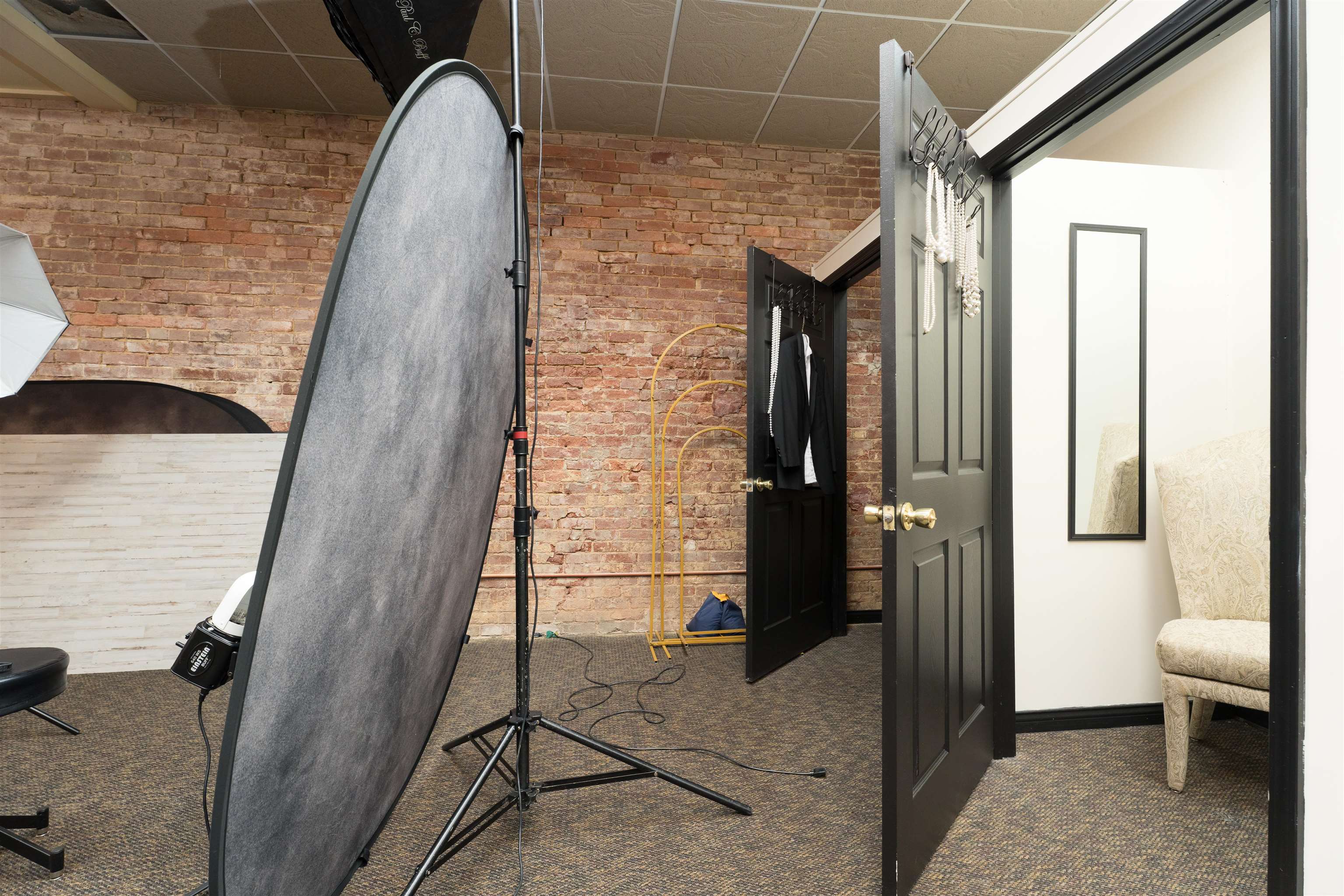 121 Broad St, Central City, Kentucky 42330, ,Business,For Sale,Broad St,92617