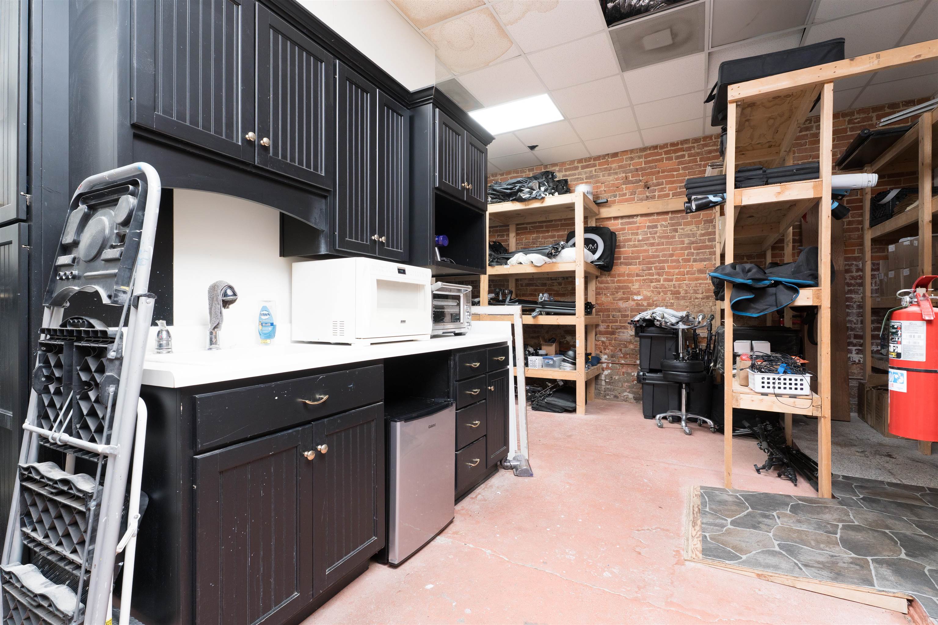 121 Broad St, Central City, Kentucky 42330, ,Business,For Sale,Broad St,92617