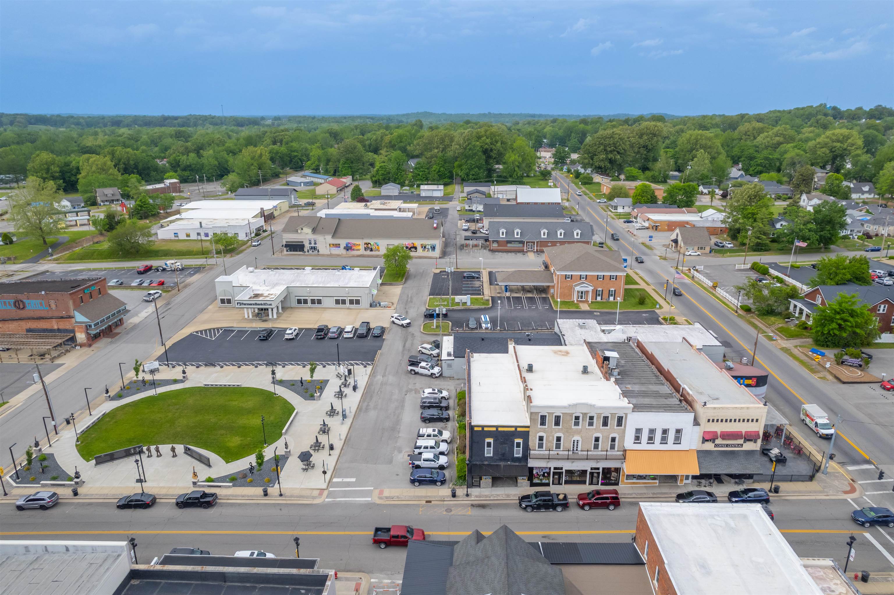 121 Broad St, Central City, Kentucky 42330, ,Business,For Sale,Broad St,92617