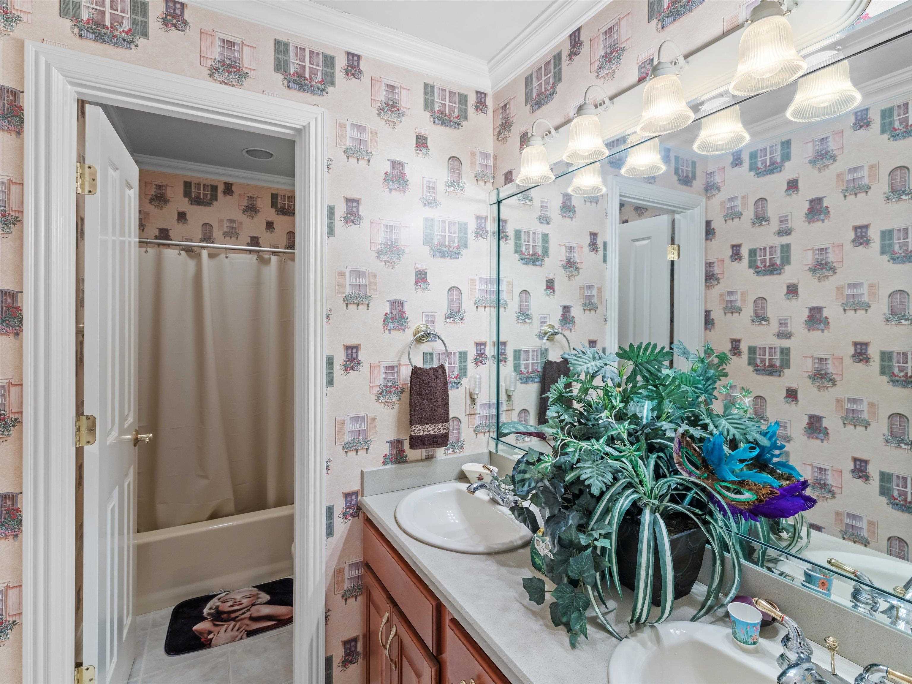 4508 Lake Forest Drive, Owensboro, Kentucky 42303, 4 Bedrooms Bedrooms, ,3 BathroomsBathrooms,Single Family Residence,For Sale,Lake Forest Drive,92669