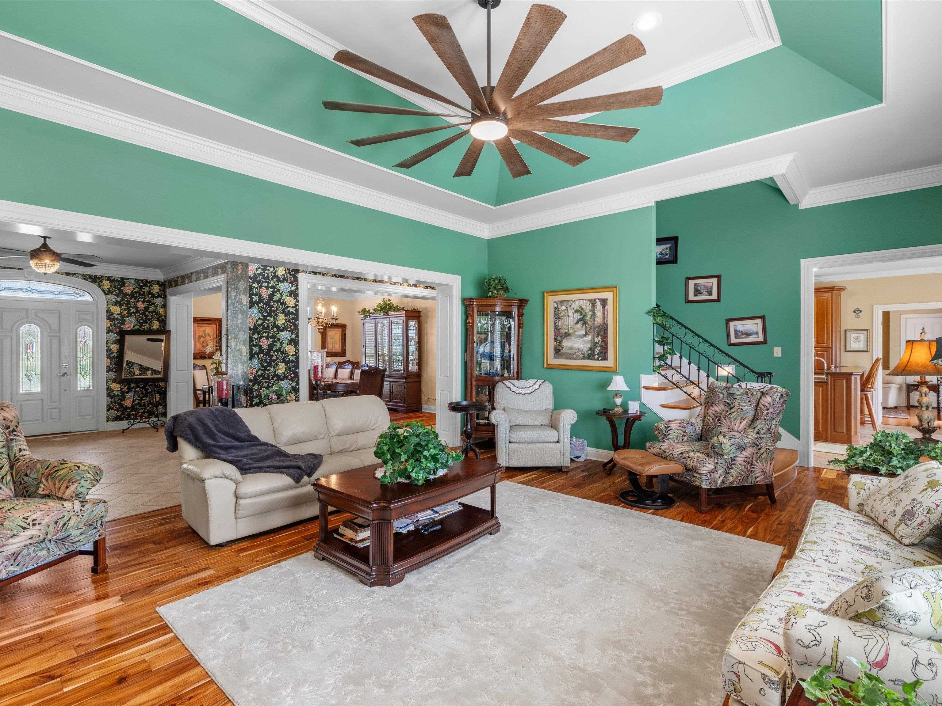 4508 Lake Forest Drive, Owensboro, Kentucky 42303, 4 Bedrooms Bedrooms, ,3 BathroomsBathrooms,Single Family Residence,For Sale,Lake Forest Drive,92669