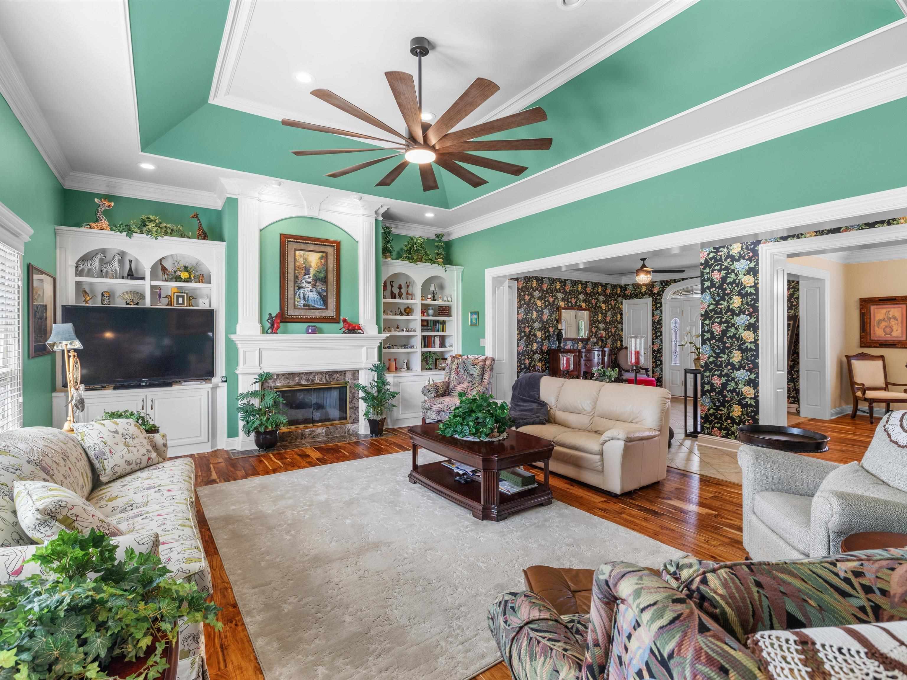 4508 Lake Forest Drive, Owensboro, Kentucky 42303, 4 Bedrooms Bedrooms, ,3 BathroomsBathrooms,Single Family Residence,For Sale,Lake Forest Drive,92669