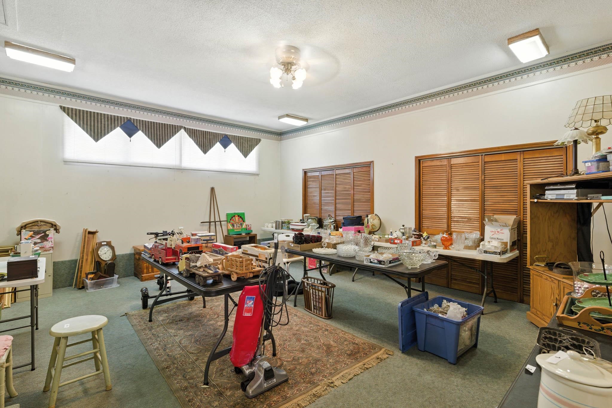 2652 HWY 60, Hawesville, Kentucky 42348, 3 Bedrooms Bedrooms, ,2 BathroomsBathrooms,Single Family Residence,For Sale,HWY 60,92696