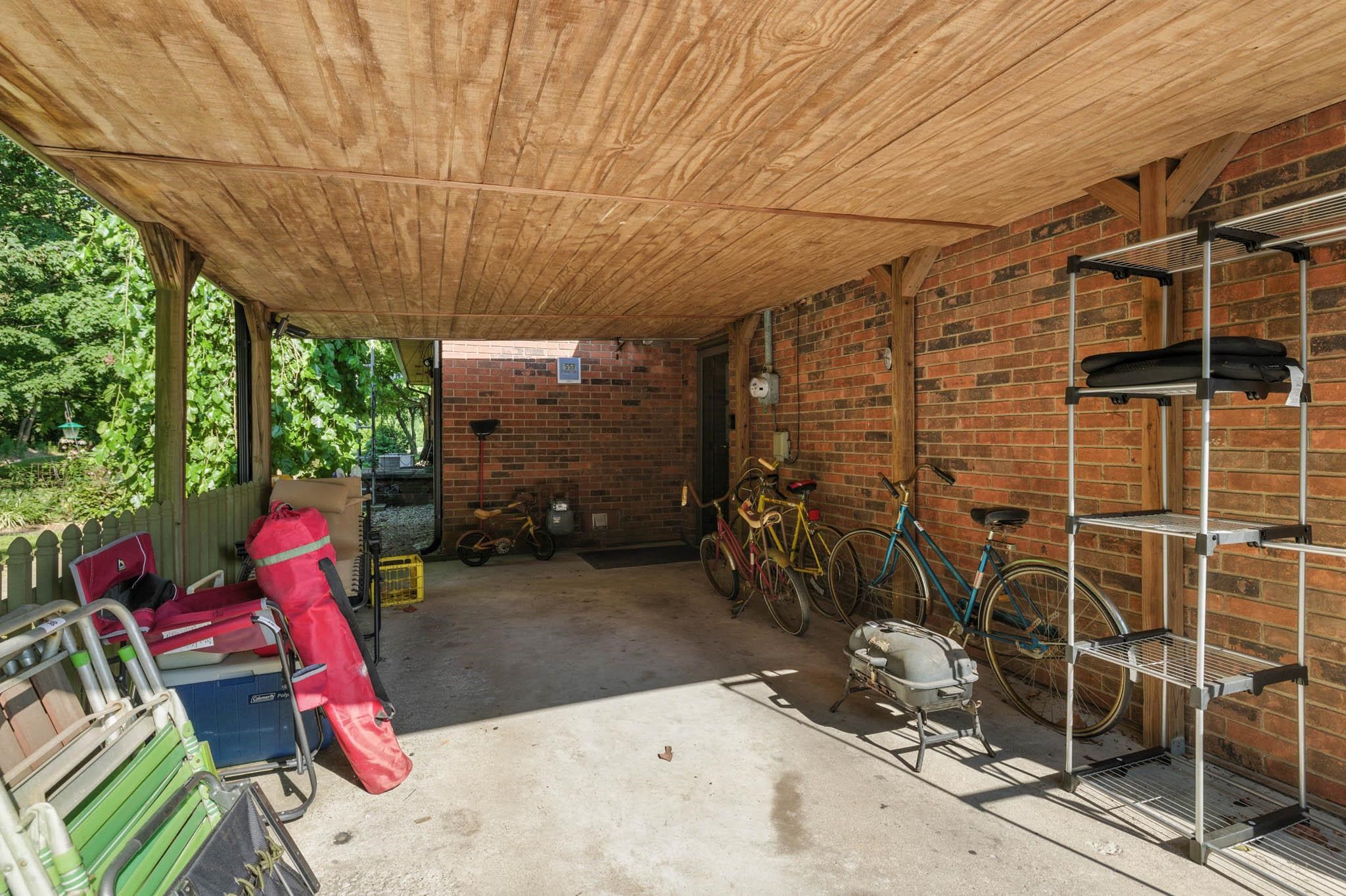 2652 HWY 60, Hawesville, Kentucky 42348, 3 Bedrooms Bedrooms, ,2 BathroomsBathrooms,Single Family Residence,For Sale,HWY 60,92696