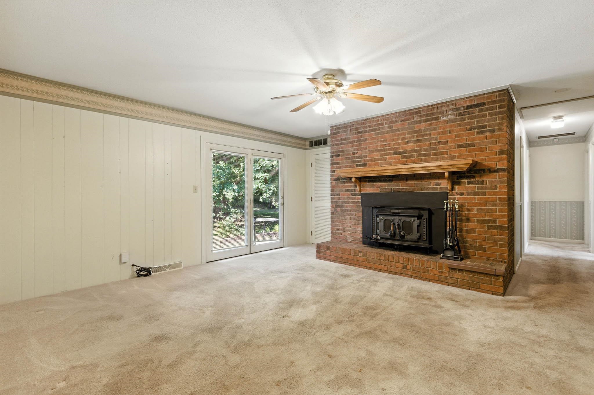 2652 HWY 60, Hawesville, Kentucky 42348, 3 Bedrooms Bedrooms, ,2 BathroomsBathrooms,Single Family Residence,For Sale,HWY 60,92696