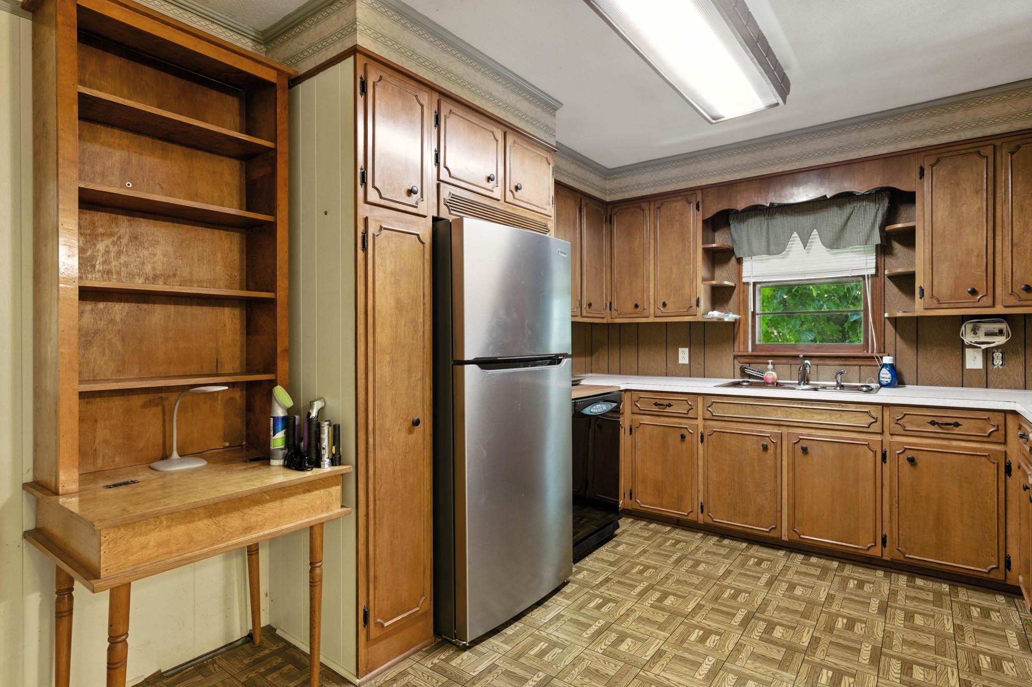 2652 HWY 60, Hawesville, Kentucky 42348, 3 Bedrooms Bedrooms, ,2 BathroomsBathrooms,Single Family Residence,For Sale,HWY 60,92696