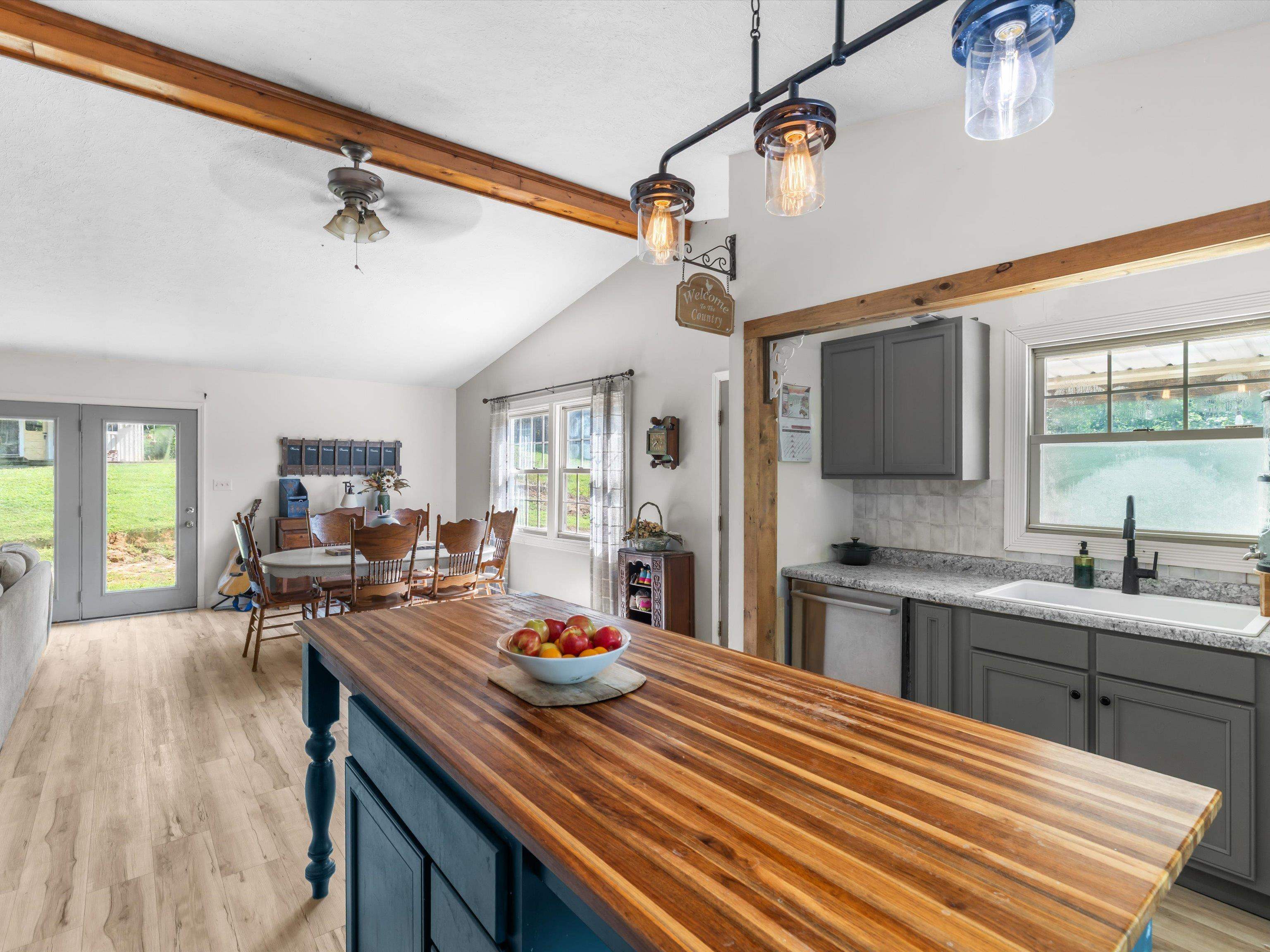 2050 Virgil Brown Rd, Hawesville, Kentucky 42348, 3 Bedrooms Bedrooms, ,2 BathroomsBathrooms,Single Family Residence,For Sale,Virgil Brown Rd,92707