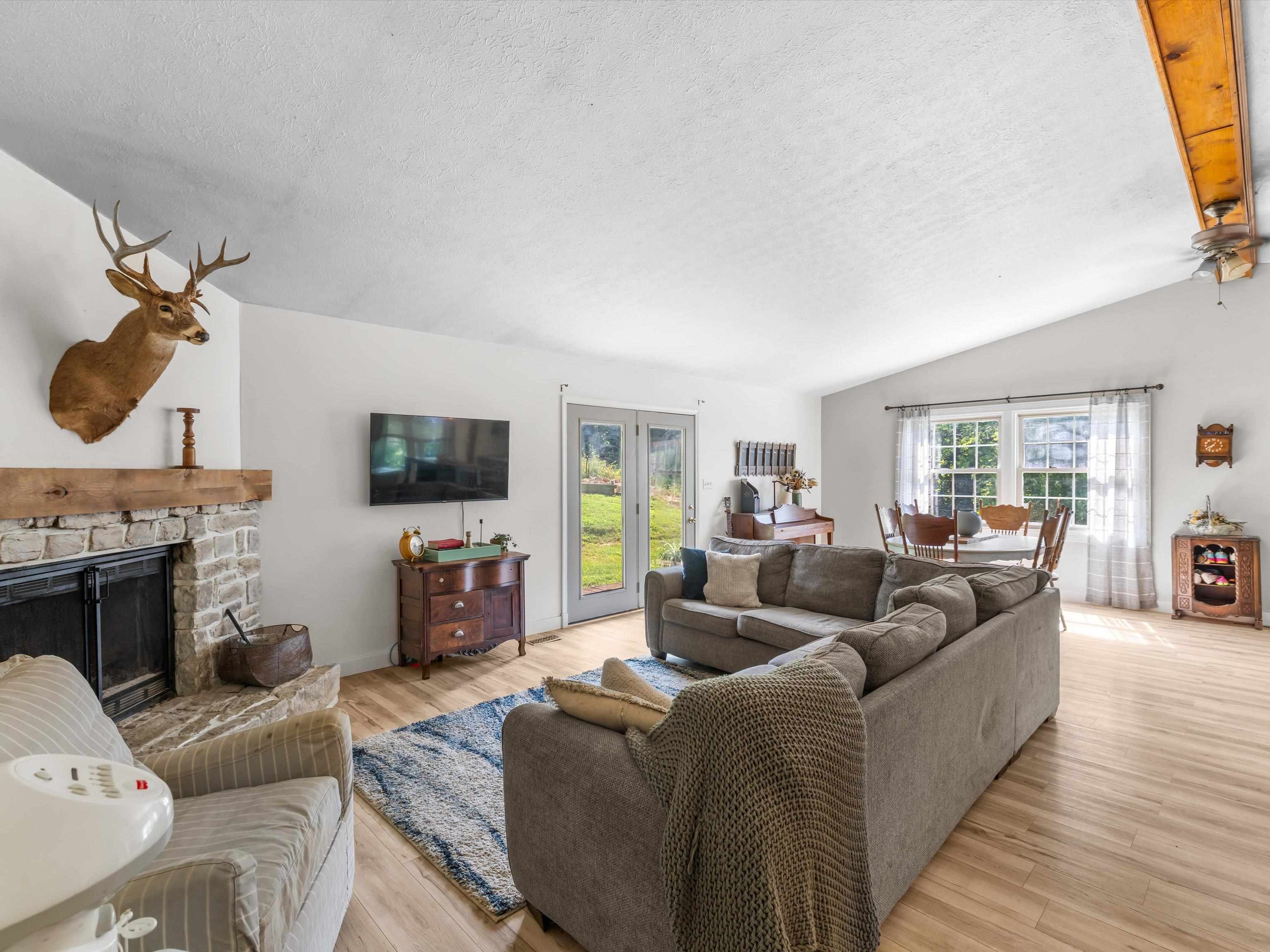 2050 Virgil Brown Rd, Hawesville, Kentucky 42348, 3 Bedrooms Bedrooms, ,2 BathroomsBathrooms,Single Family Residence,For Sale,Virgil Brown Rd,92707