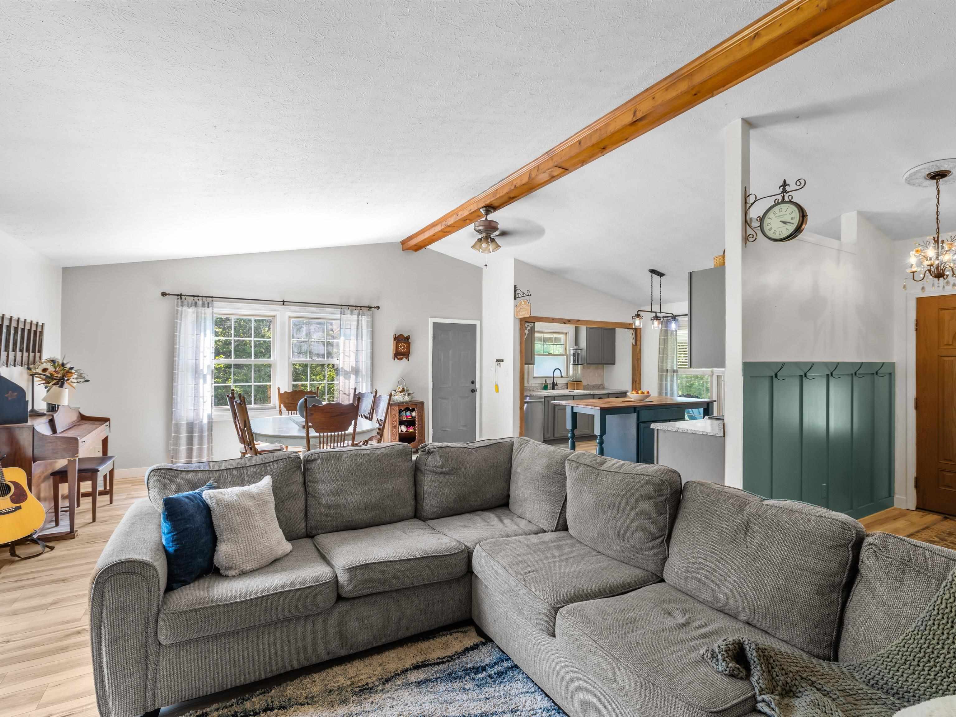 2050 Virgil Brown Rd, Hawesville, Kentucky 42348, 3 Bedrooms Bedrooms, ,2 BathroomsBathrooms,Single Family Residence,For Sale,Virgil Brown Rd,92707