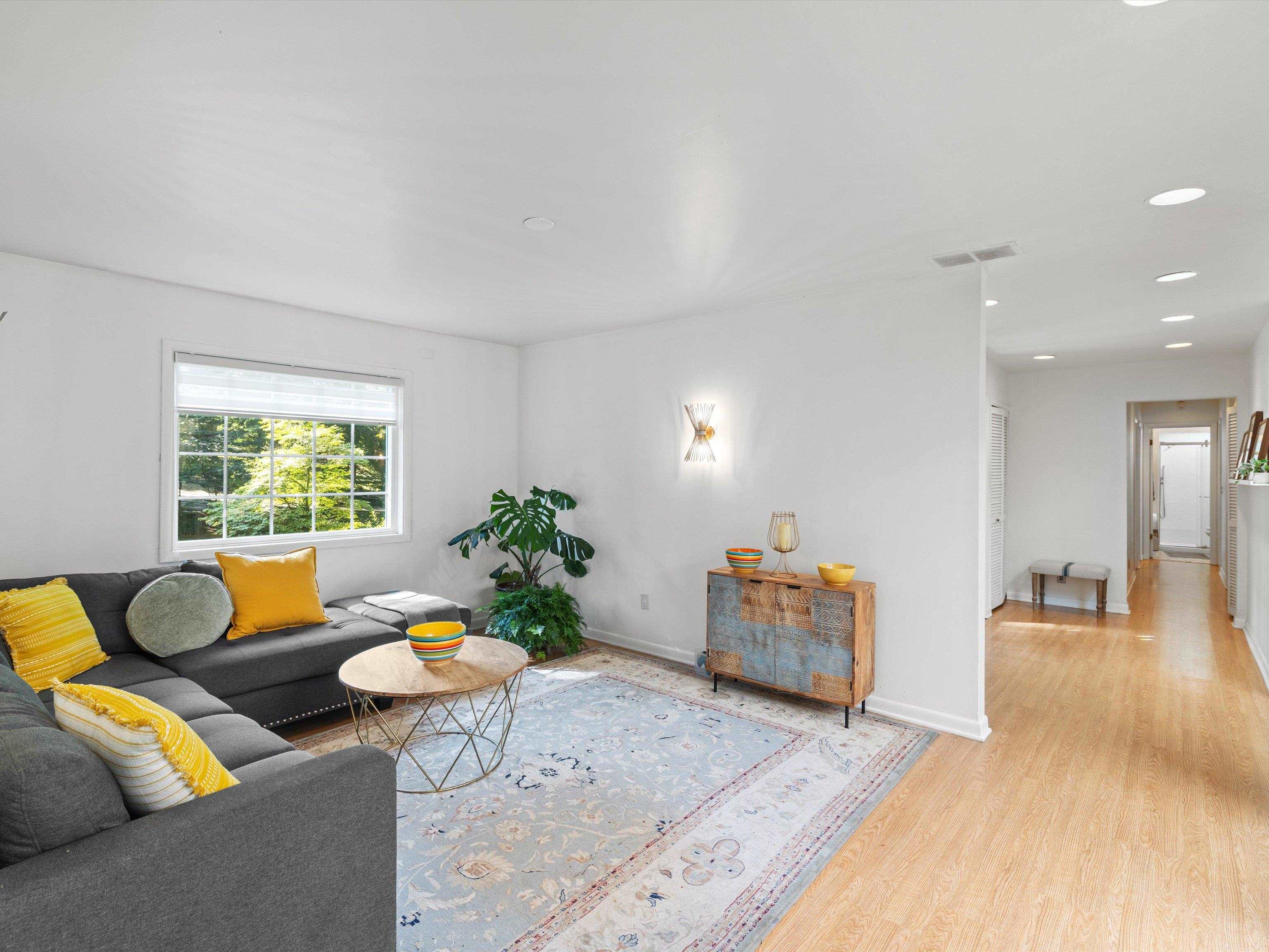 216 Fern Hill Drive, Owensboro, Kentucky 42301, 3 Bedrooms Bedrooms, ,2 BathroomsBathrooms,Ranch,For Sale,Fern Hill Drive,92738