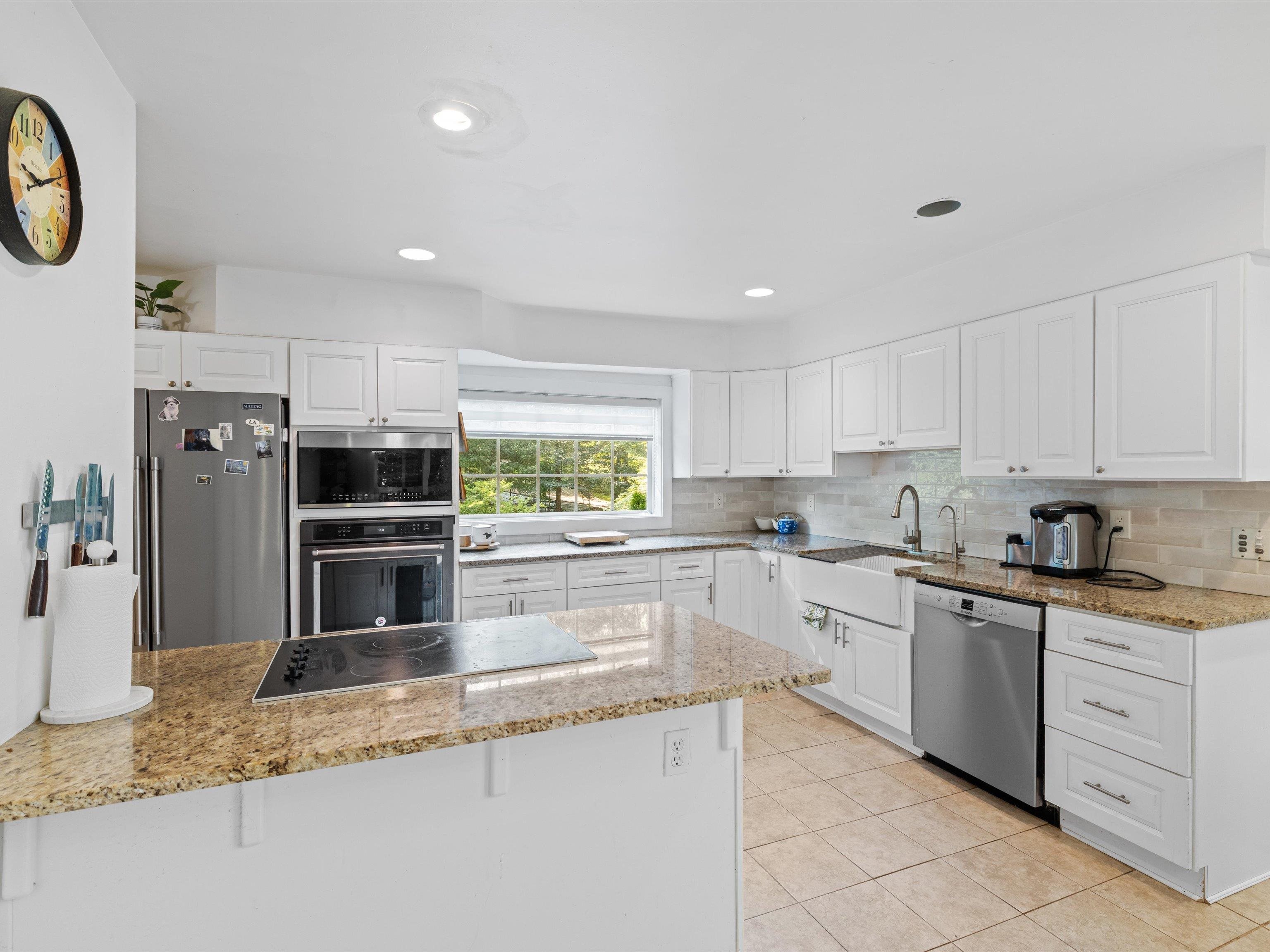 216 Fern Hill Drive, Owensboro, Kentucky 42301, 3 Bedrooms Bedrooms, ,2 BathroomsBathrooms,Ranch,For Sale,Fern Hill Drive,92738