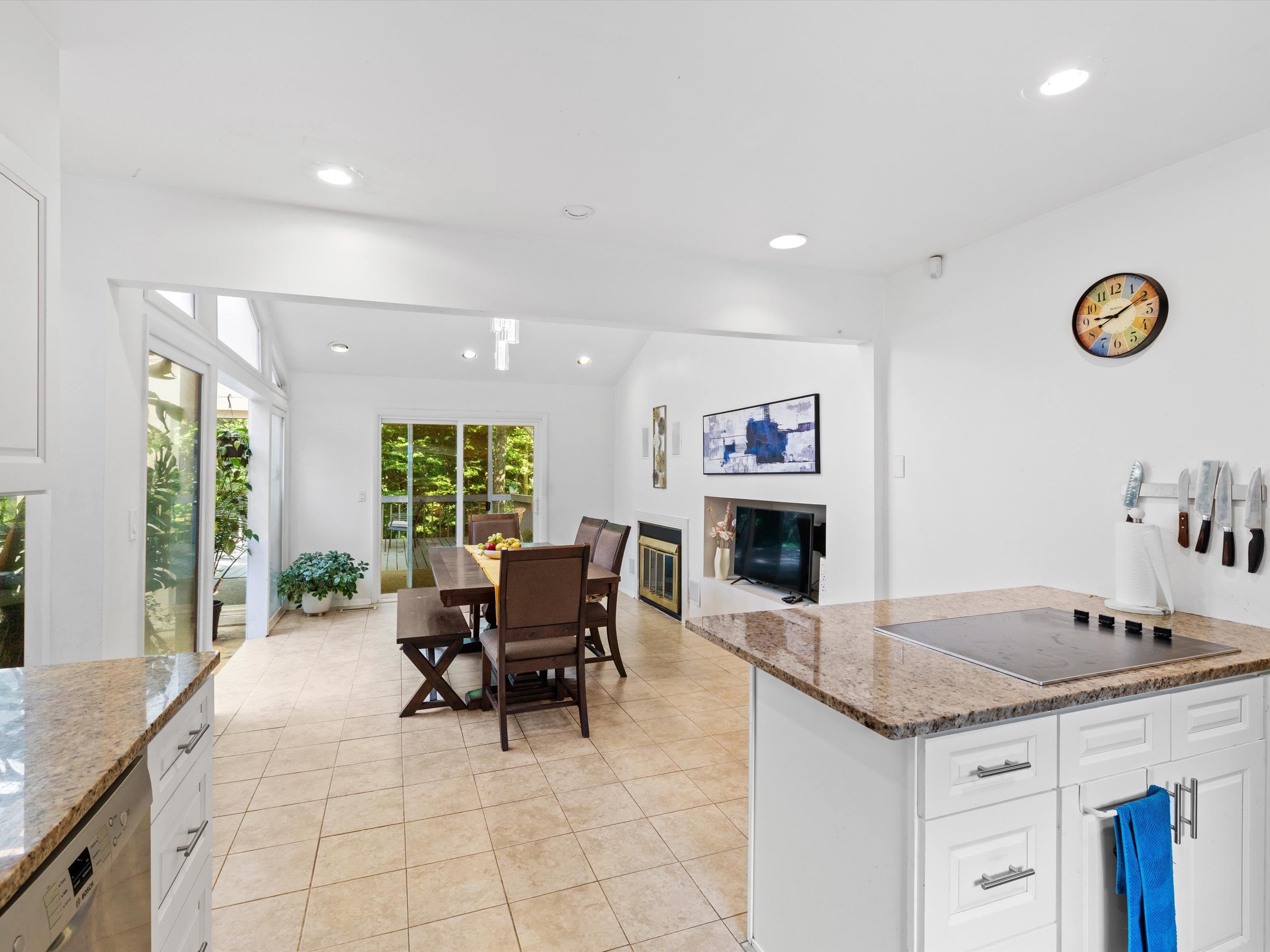 216 Fern Hill Drive, Owensboro, Kentucky 42301, 3 Bedrooms Bedrooms, ,2 BathroomsBathrooms,Ranch,For Sale,Fern Hill Drive,92738