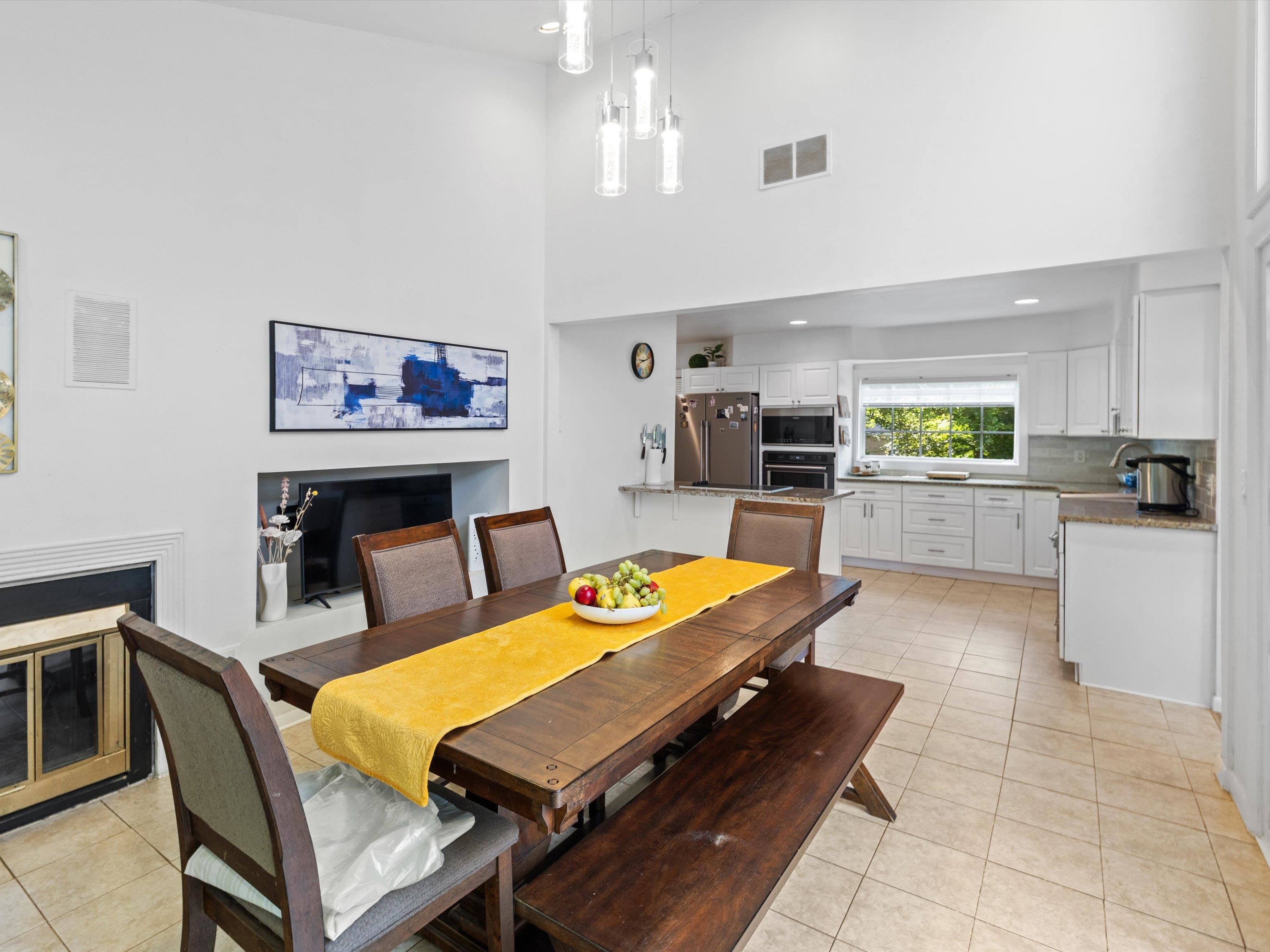 216 Fern Hill Drive, Owensboro, Kentucky 42301, 3 Bedrooms Bedrooms, ,2 BathroomsBathrooms,Ranch,For Sale,Fern Hill Drive,92738