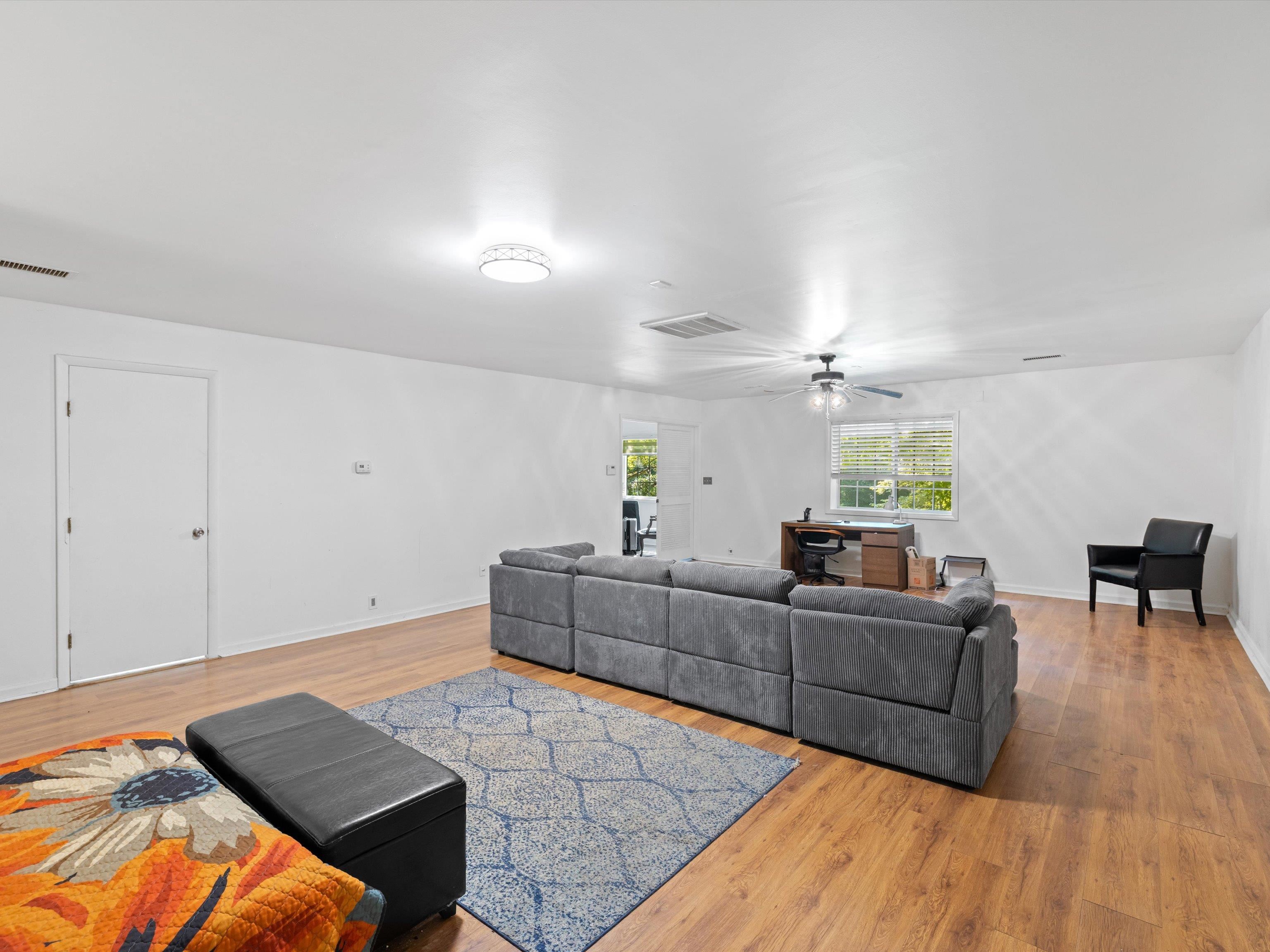 216 Fern Hill Drive, Owensboro, Kentucky 42301, 3 Bedrooms Bedrooms, ,2 BathroomsBathrooms,Ranch,For Sale,Fern Hill Drive,92738