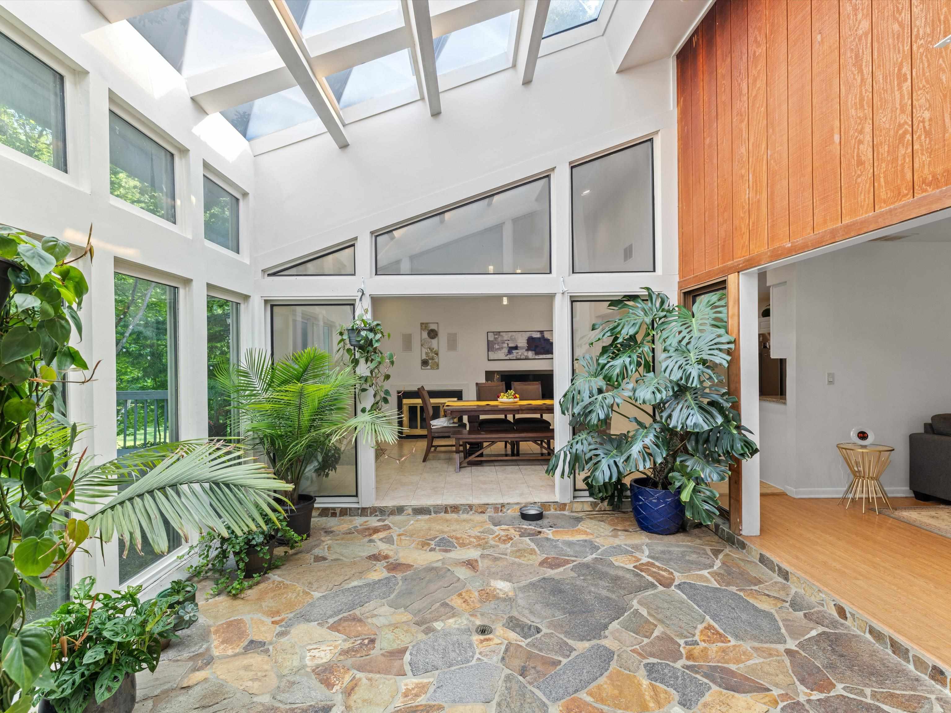 216 Fern Hill Drive, Owensboro, Kentucky 42301, 3 Bedrooms Bedrooms, ,2 BathroomsBathrooms,Ranch,For Sale,Fern Hill Drive,92738