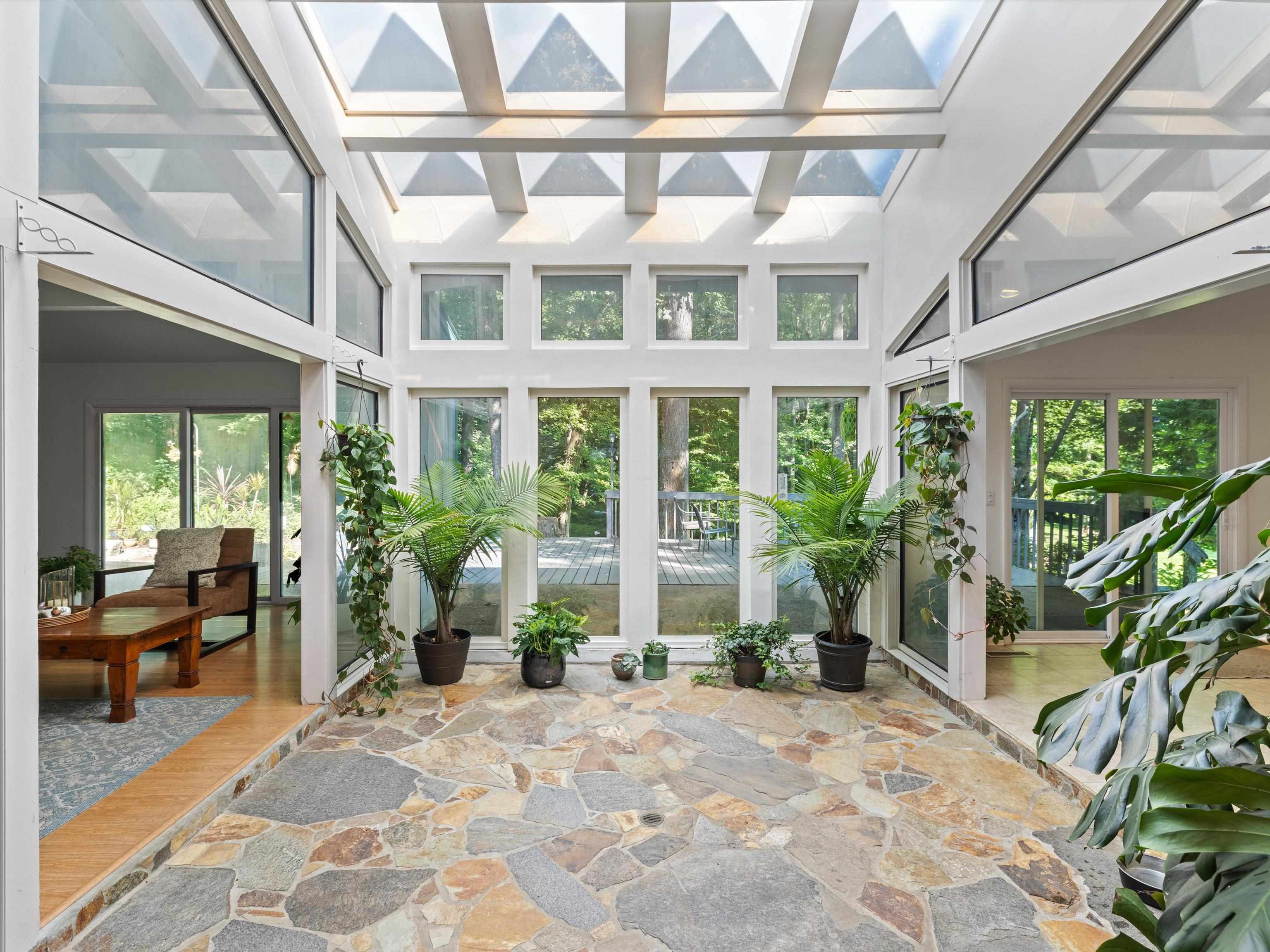 216 Fern Hill Drive, Owensboro, Kentucky 42301, 3 Bedrooms Bedrooms, ,2 BathroomsBathrooms,Ranch,For Sale,Fern Hill Drive,92738