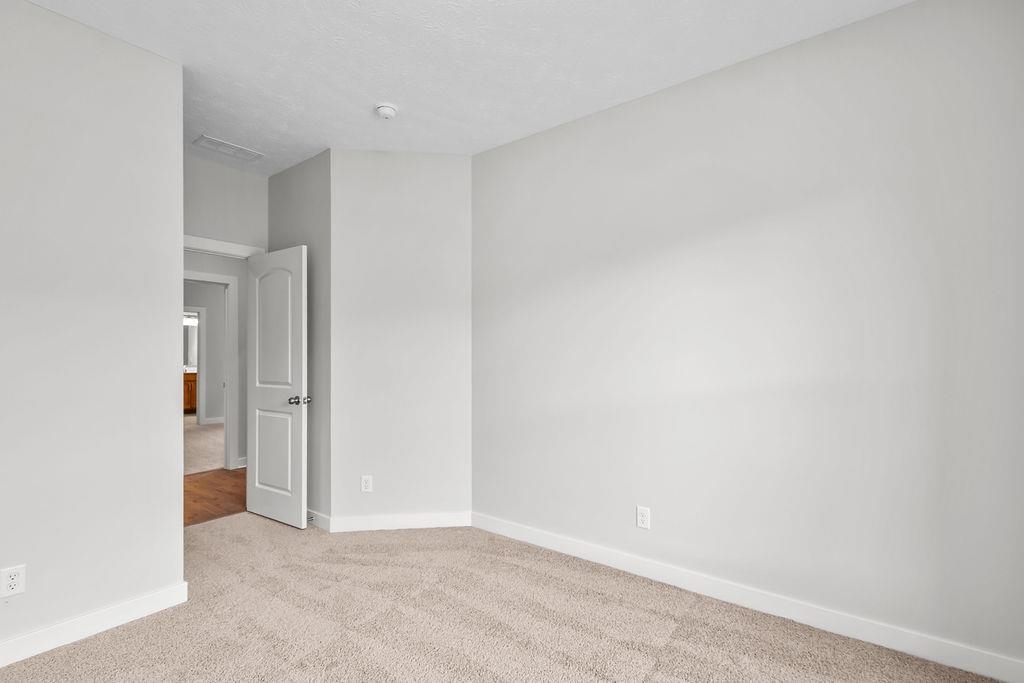 6305 Jessica Ln, Owensboro, Kentucky 42303, 3 Bedrooms Bedrooms, ,2 BathroomsBathrooms,Single Family Residence,For Sale,Jessica Ln,92749