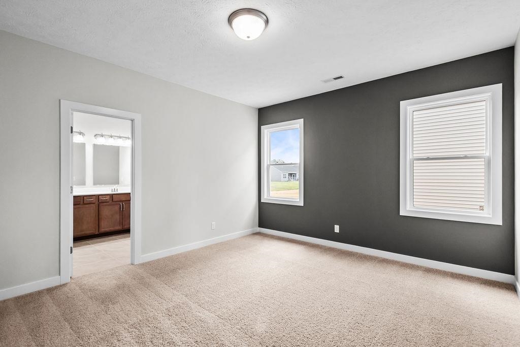 6305 Jessica Ln, Owensboro, Kentucky 42303, 3 Bedrooms Bedrooms, ,2 BathroomsBathrooms,Single Family Residence,For Sale,Jessica Ln,92749