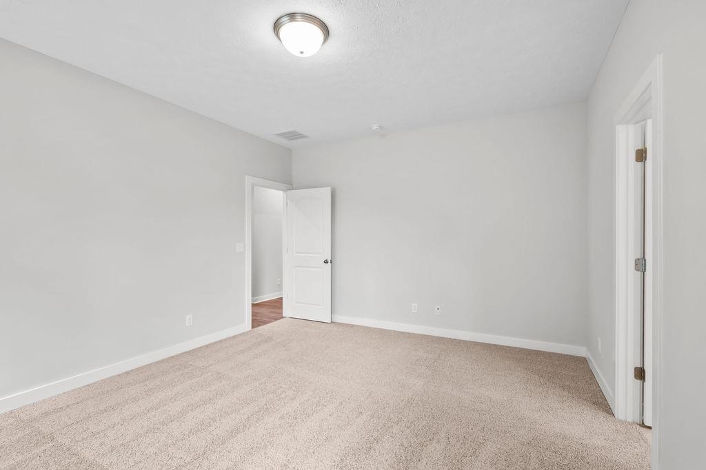 6305 Jessica Ln, Owensboro, Kentucky 42303, 3 Bedrooms Bedrooms, ,2 BathroomsBathrooms,Single Family Residence,For Sale,Jessica Ln,92749