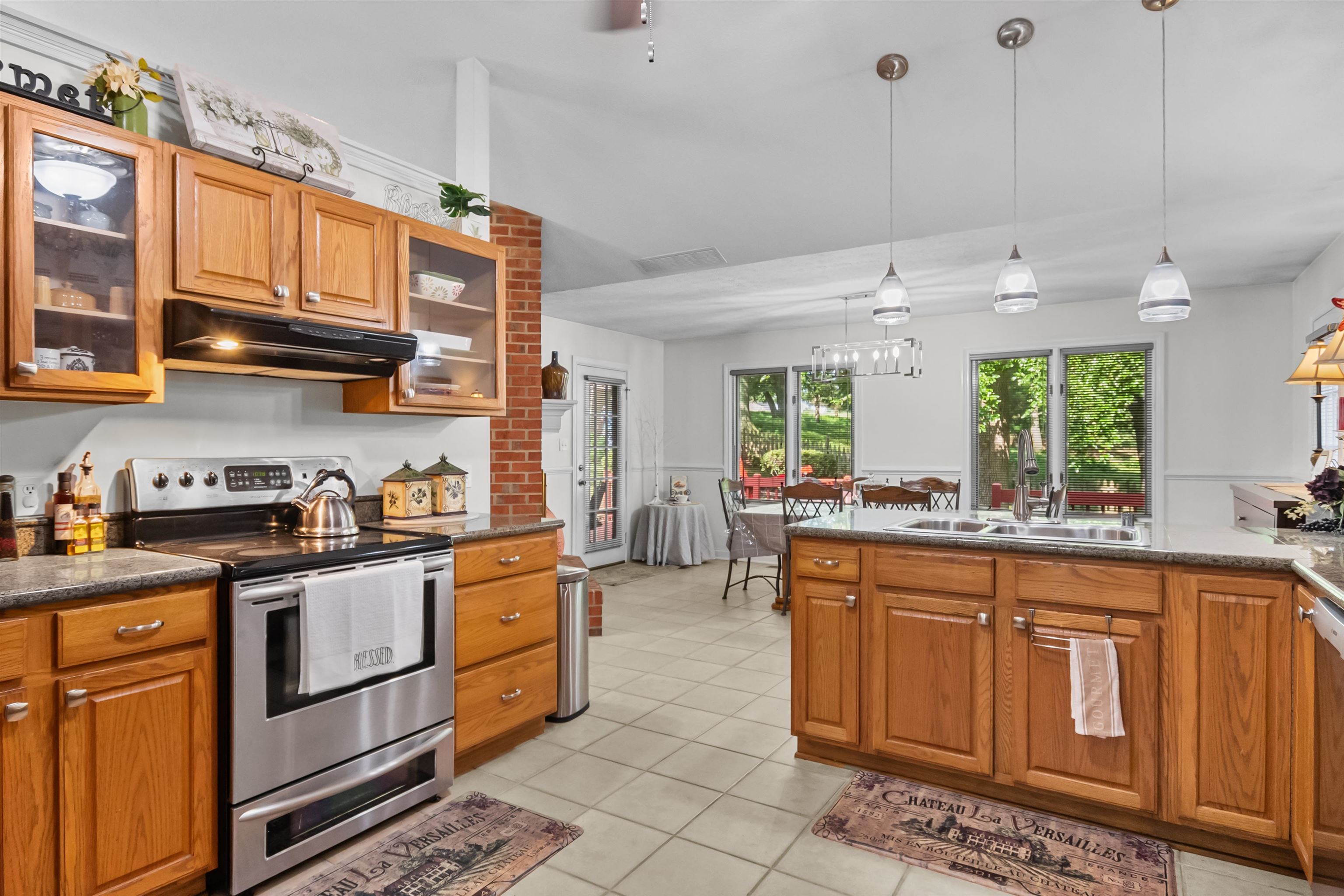 4446 Stonegate Drive, Owensboro, Kentucky 42303, 4 Bedrooms Bedrooms, ,2 BathroomsBathrooms,Single Family Residence,For Sale,Stonegate Drive,92764