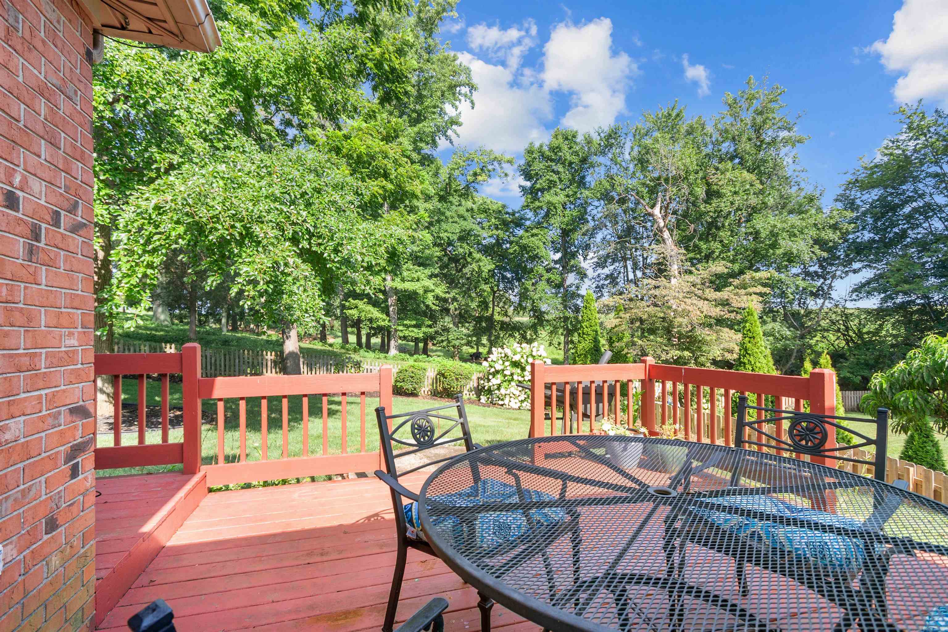 4446 Stonegate Drive, Owensboro, Kentucky 42303, 4 Bedrooms Bedrooms, ,2 BathroomsBathrooms,Single Family Residence,For Sale,Stonegate Drive,92764