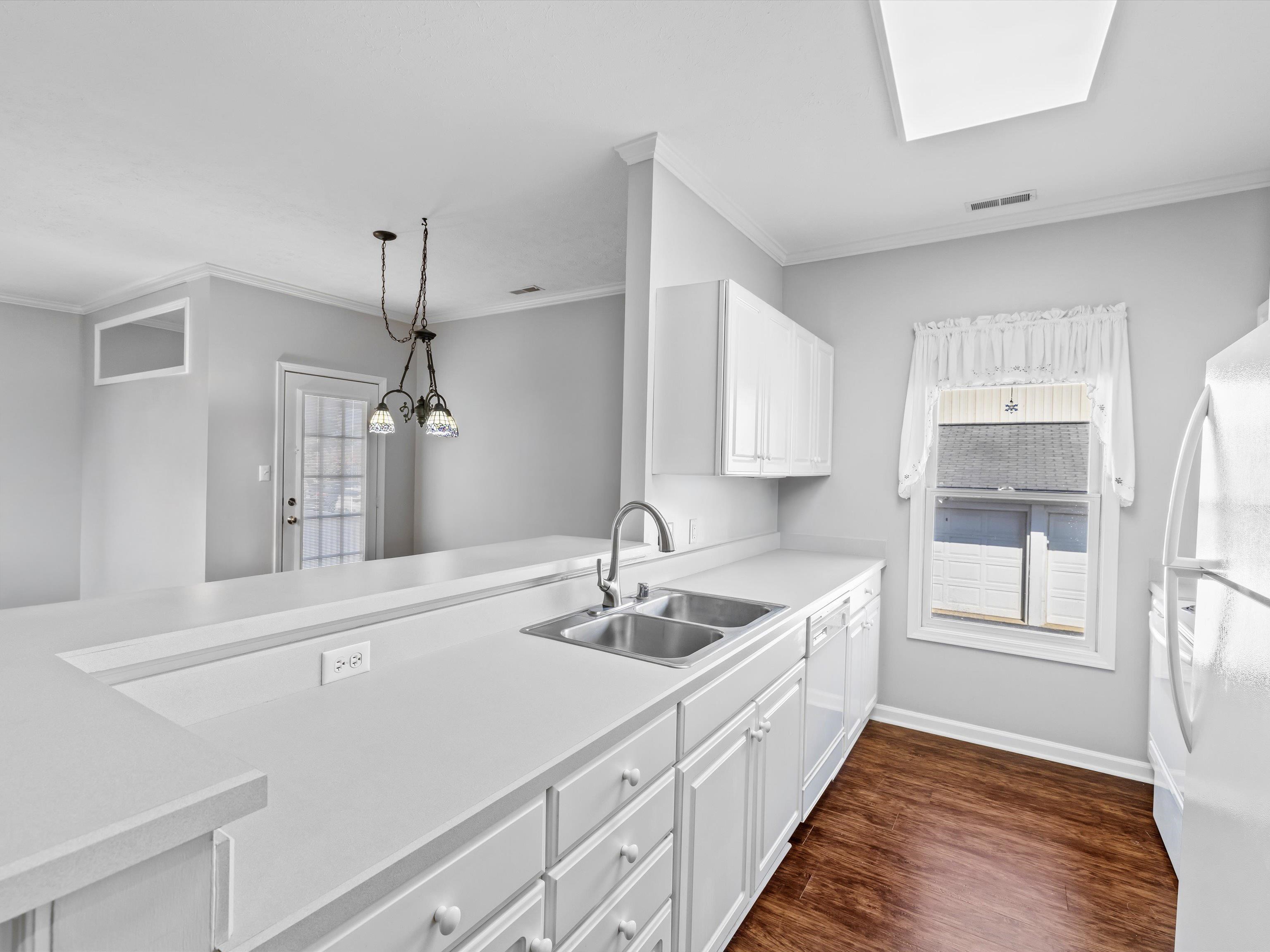 921 1st Street, Owensboro, Kentucky 42301-0687, 2 Bedrooms Bedrooms, ,2 BathroomsBathrooms,Condominium,For Sale,1st Street,92800