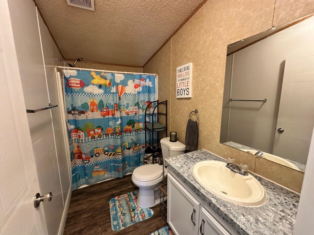 1012 Fentress Lookout Rd, Falls of Rough, Kentucky 40119, 3 Bedrooms Bedrooms, ,2 BathroomsBathrooms,Manufactured Home,For Sale,Fentress Lookout Rd,92807