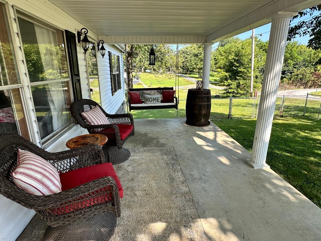 1012 Fentress Lookout Rd, Falls of Rough, Kentucky 40119, 3 Bedrooms Bedrooms, ,2 BathroomsBathrooms,Manufactured Home,For Sale,Fentress Lookout Rd,92807