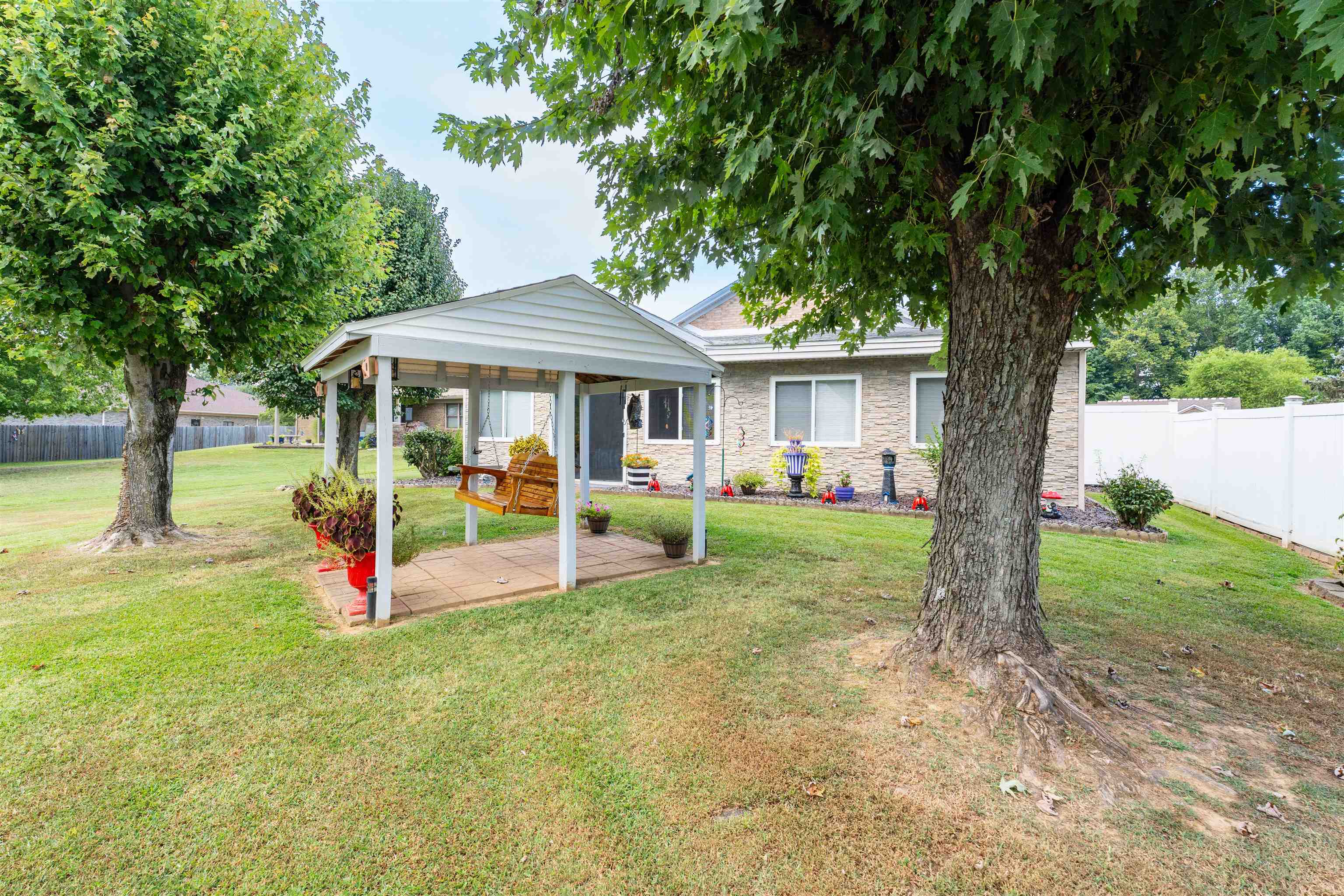 3724 Strike the Gold Ct, Owensboro, Kentucky 42303, 3 Bedrooms Bedrooms, ,2 BathroomsBathrooms,Single Family Residence,For Sale,Strike the Gold Ct,92847