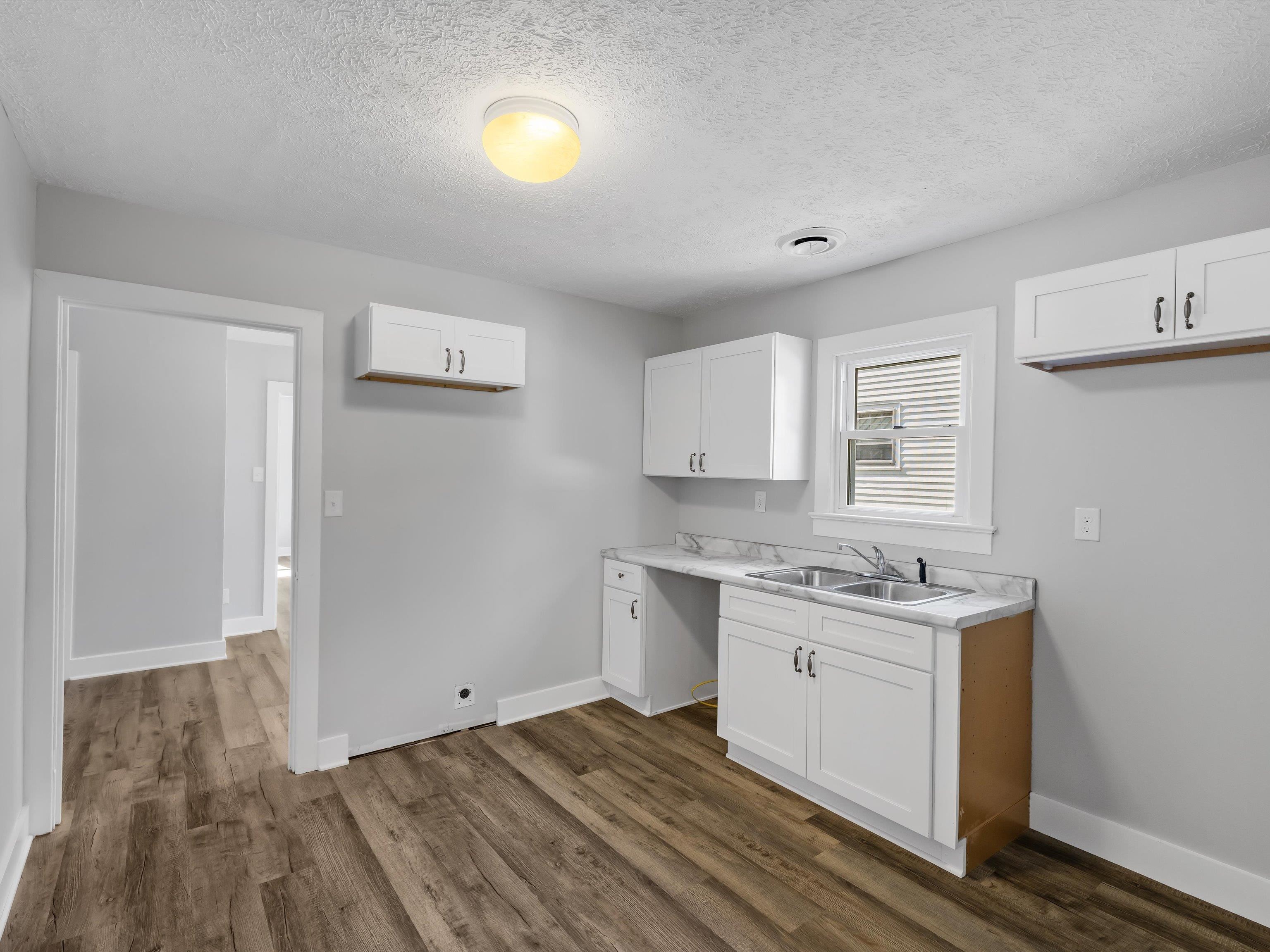 821 Broad, Beaver Dam, Kentucky 42320, 3 Bedrooms Bedrooms, ,1 BathroomBathrooms,Single Family Residence,For Sale,Broad,92883