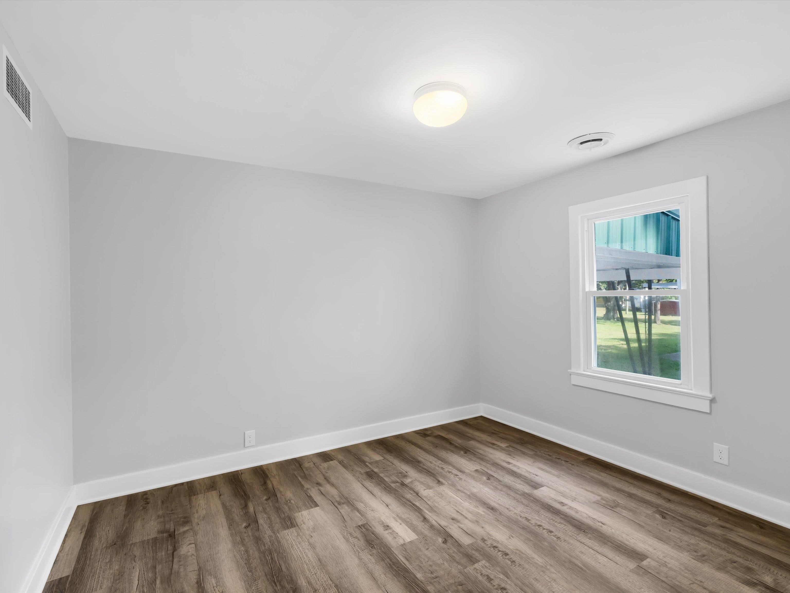 821 Broad, Beaver Dam, Kentucky 42320, 3 Bedrooms Bedrooms, ,1 BathroomBathrooms,Single Family Residence,For Sale,Broad,92883