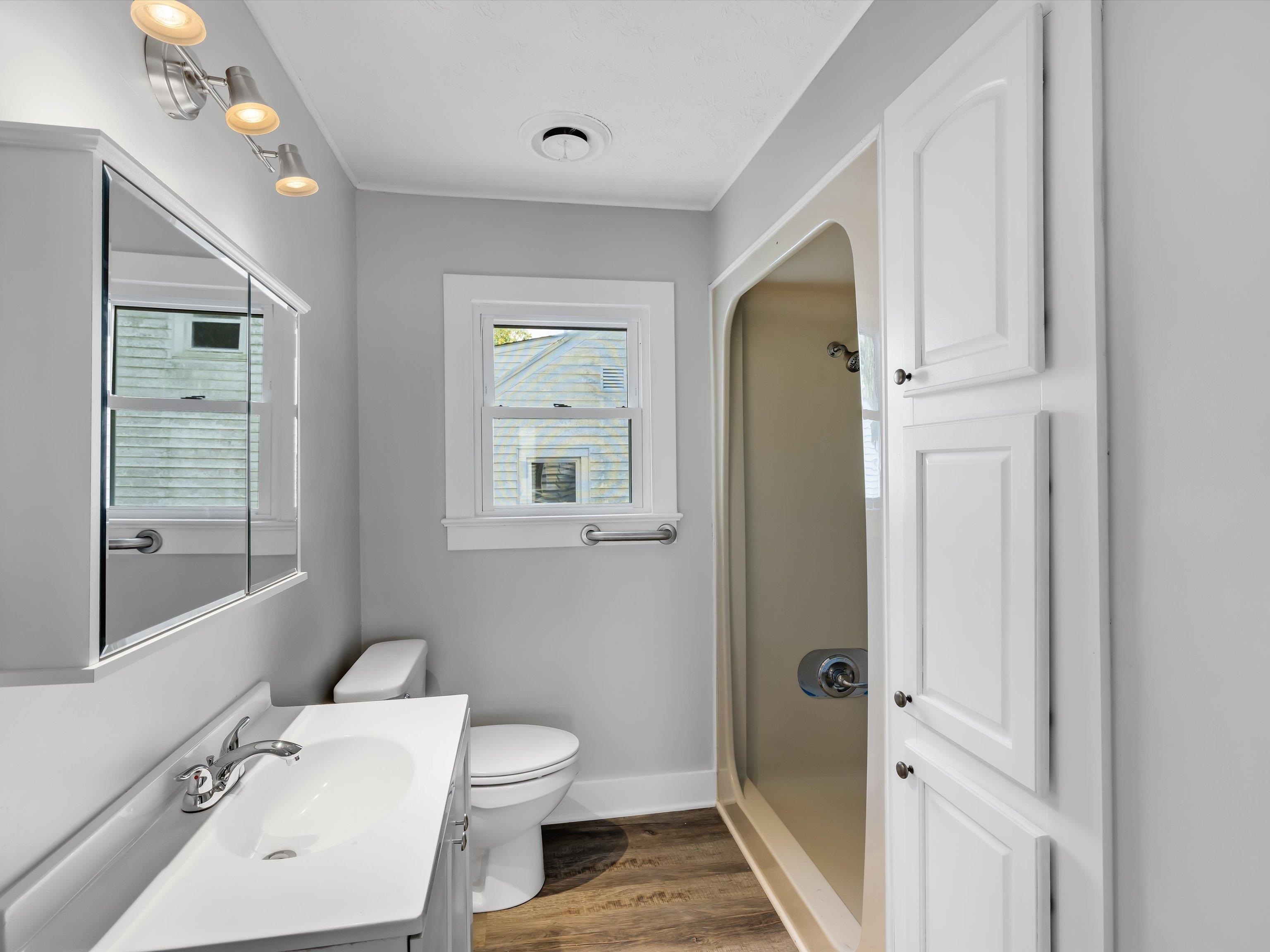 821 Broad, Beaver Dam, Kentucky 42320, 3 Bedrooms Bedrooms, ,1 BathroomBathrooms,Single Family Residence,For Sale,Broad,92883