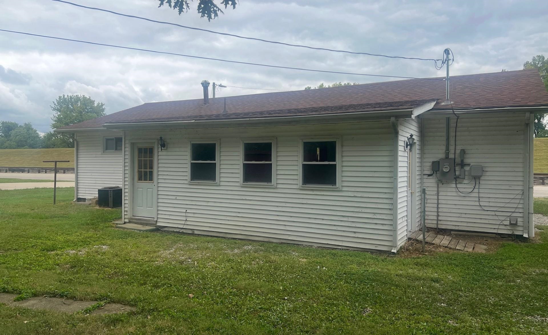 315 River St., Hawesville, Kentucky 42348, 3 Bedrooms Bedrooms, ,1 BathroomBathrooms,Single Family Residence,For Sale,River St.,92894