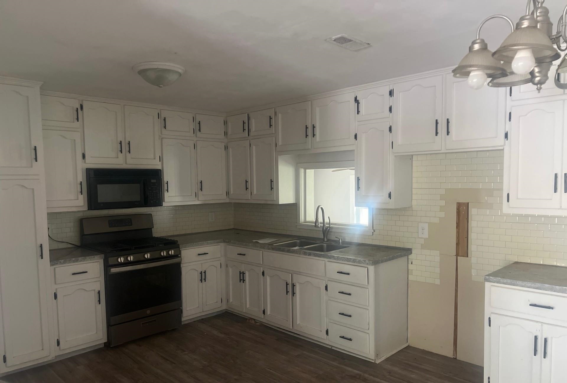 315 River St., Hawesville, Kentucky 42348, 3 Bedrooms Bedrooms, ,1 BathroomBathrooms,Single Family Residence,For Sale,River St.,92894