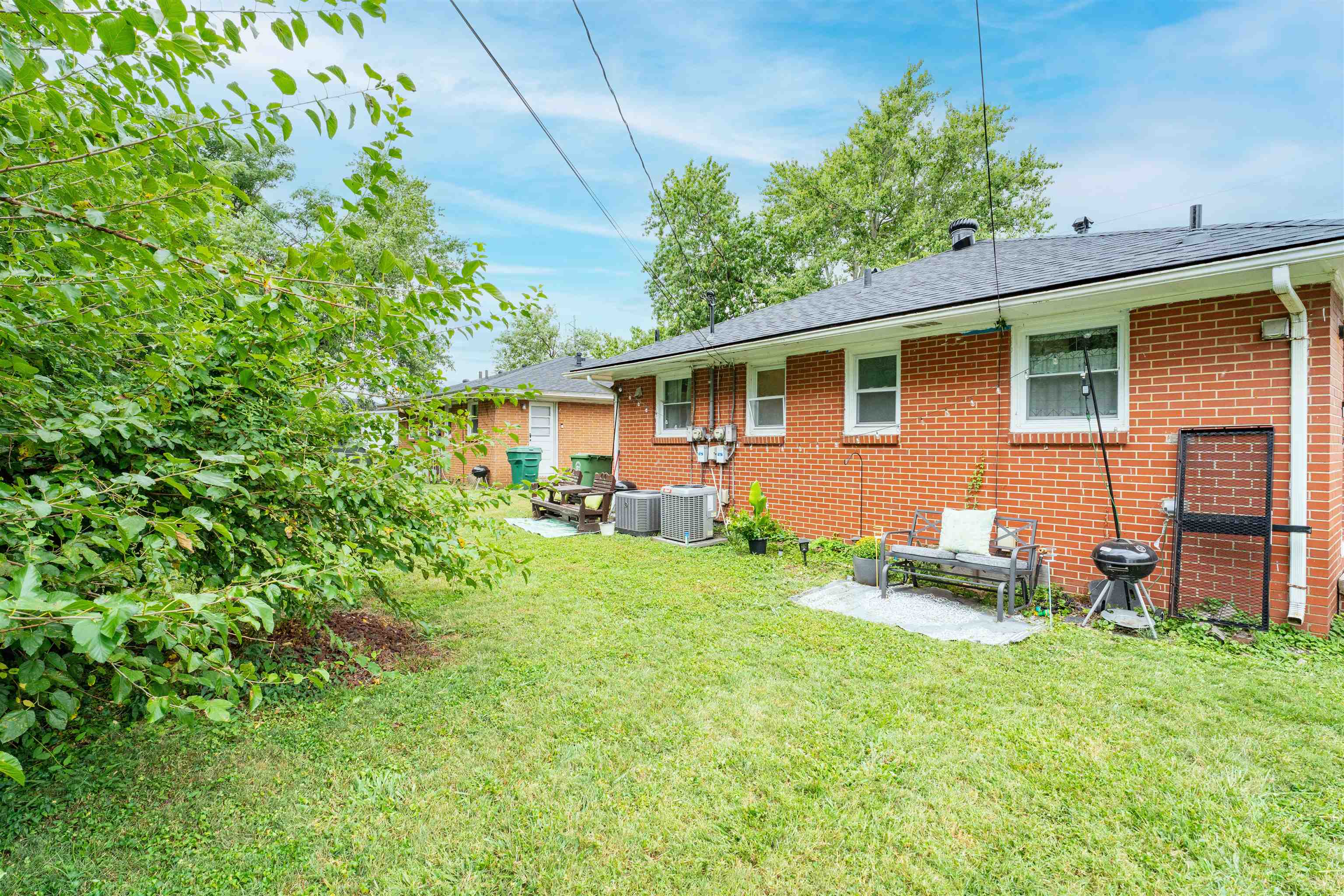 1205 Carter Rd, Owensboro, Kentucky 42301, 2 Bedrooms Bedrooms, ,2 BathroomsBathrooms,Duplex,For Sale,Carter Rd,92901